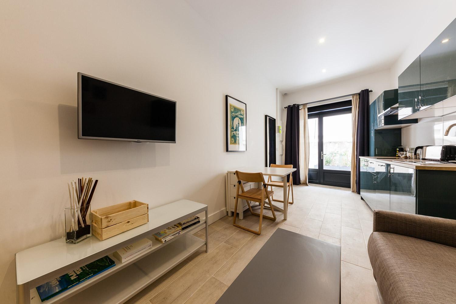 Chez Nous - 7 Appartements sur le Vieux Port view 3