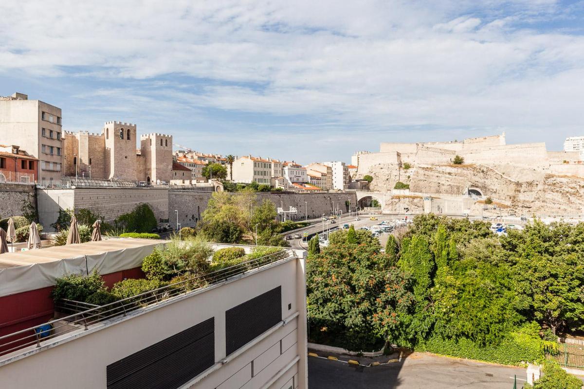Chez Nous - 7 Appartements sur le Vieux Port view 4