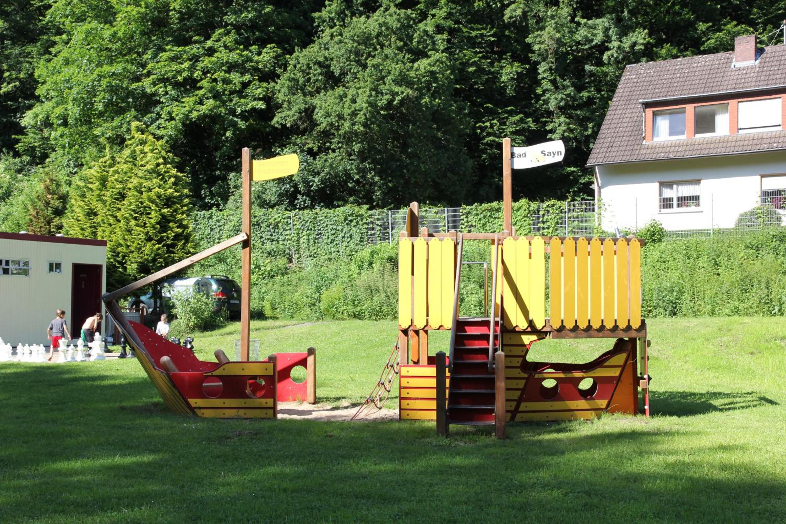 Photo 13