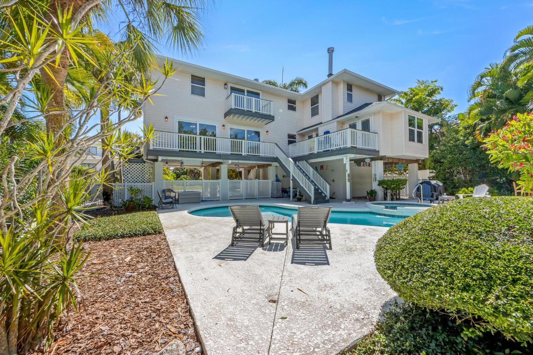 Tarpon Pointe