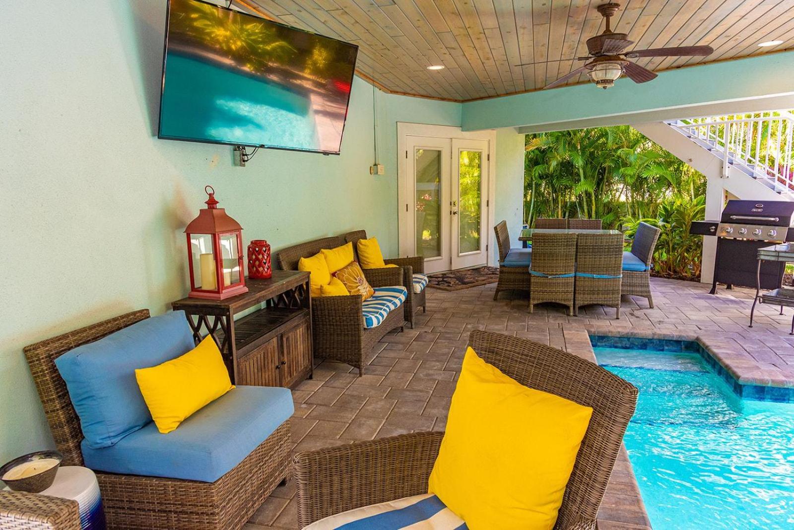 Tiki Beach