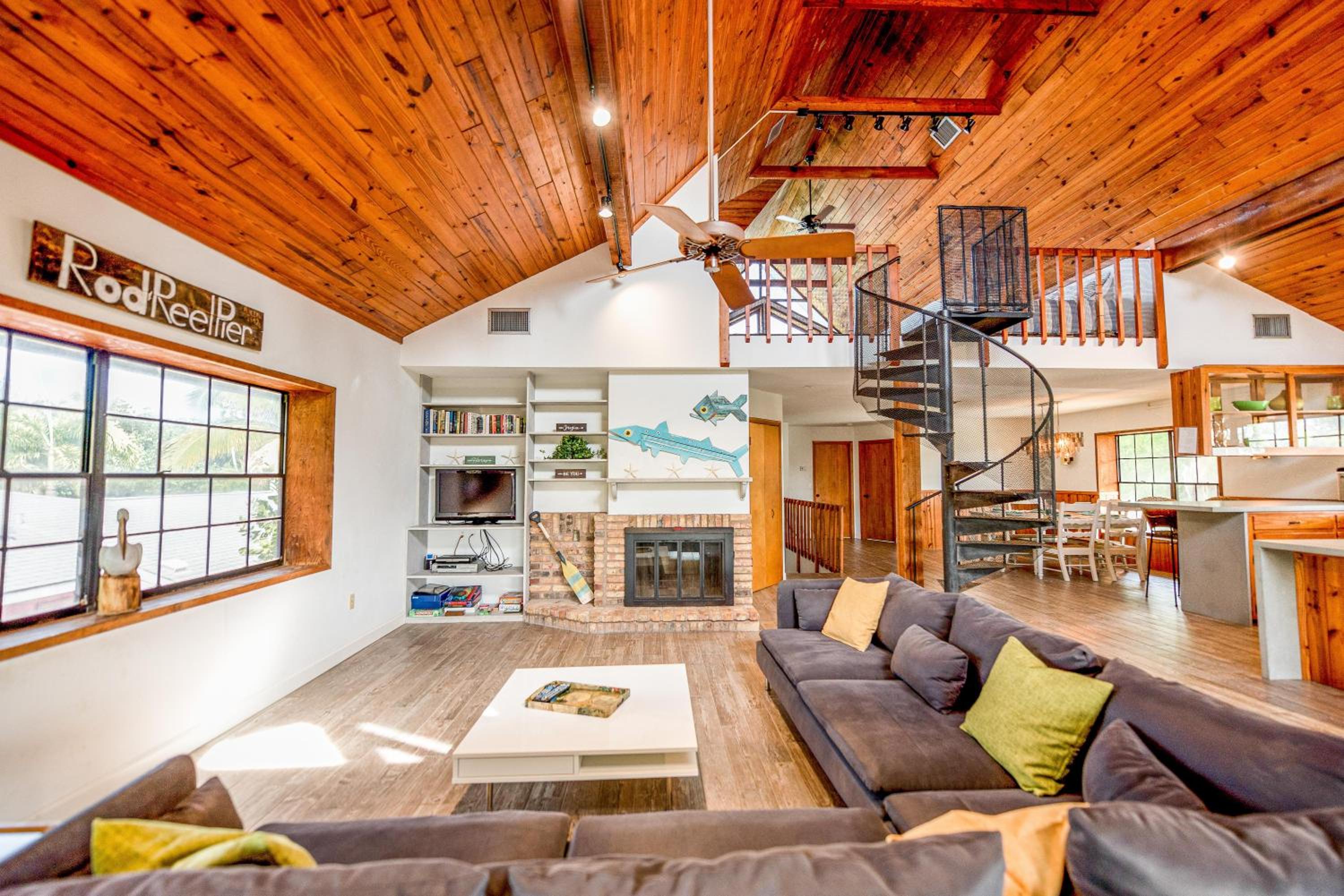 Tree Top Bungalow