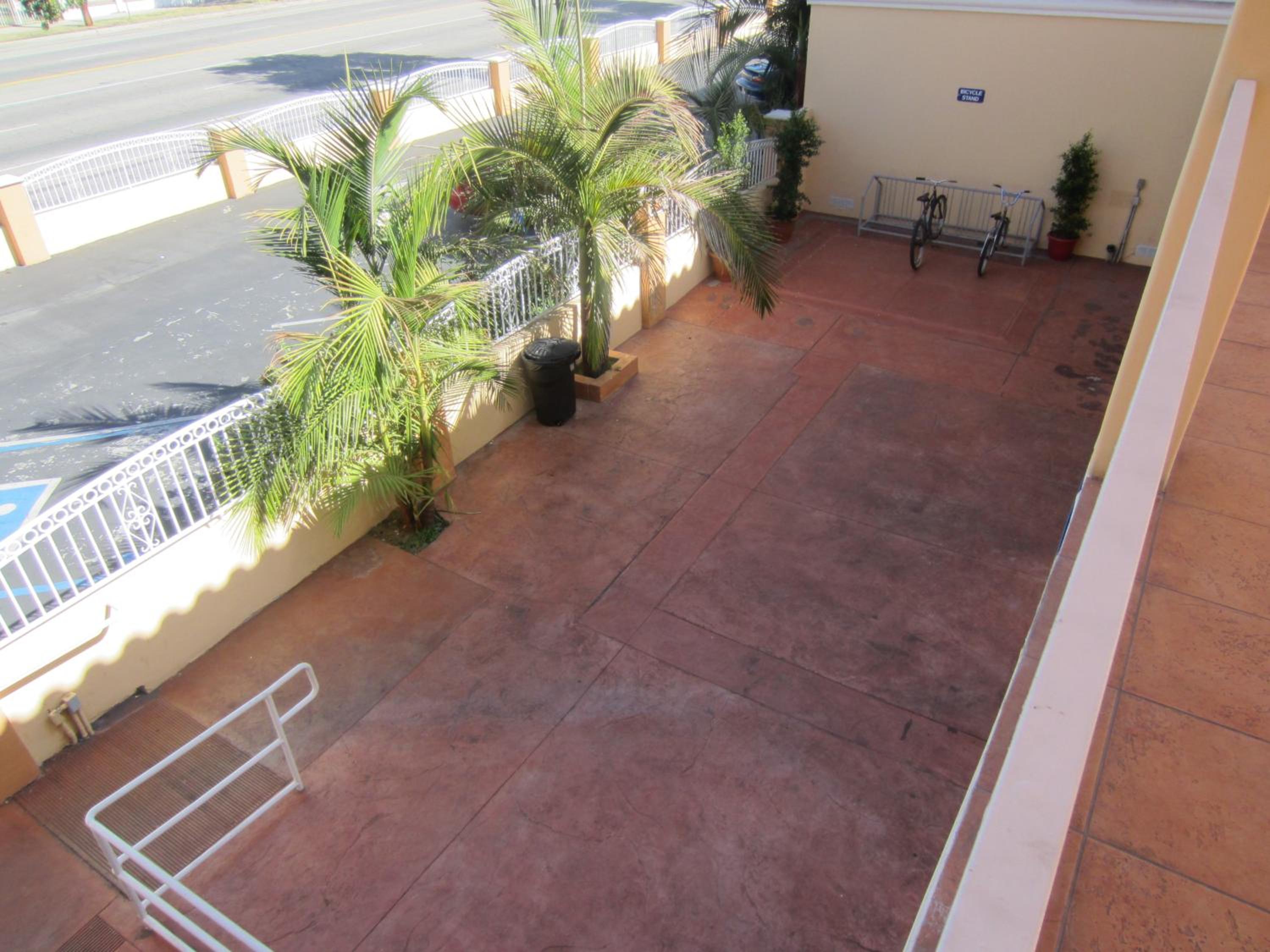 Starlight Inn Canoga Park