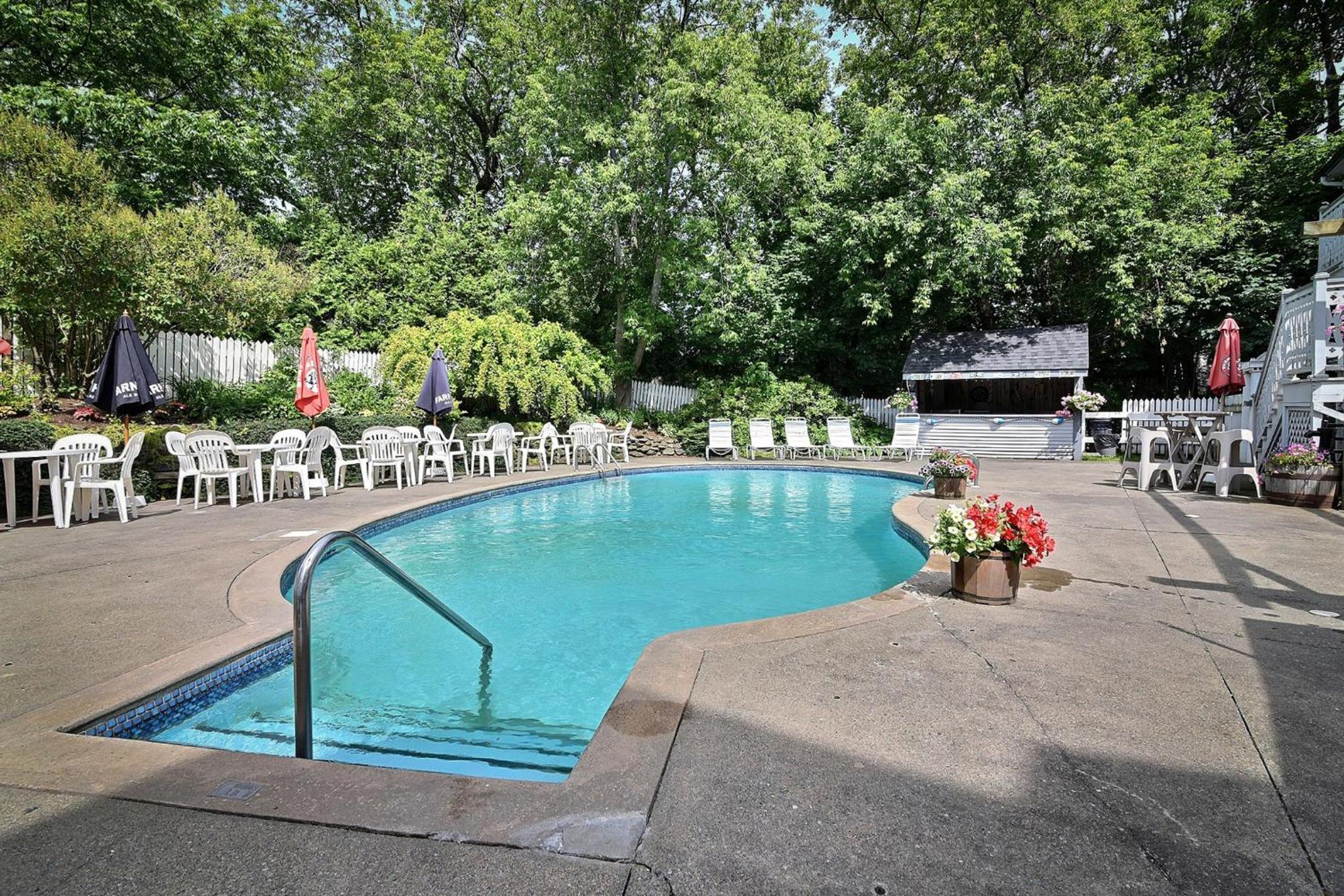 Auberge Lakeview Inn