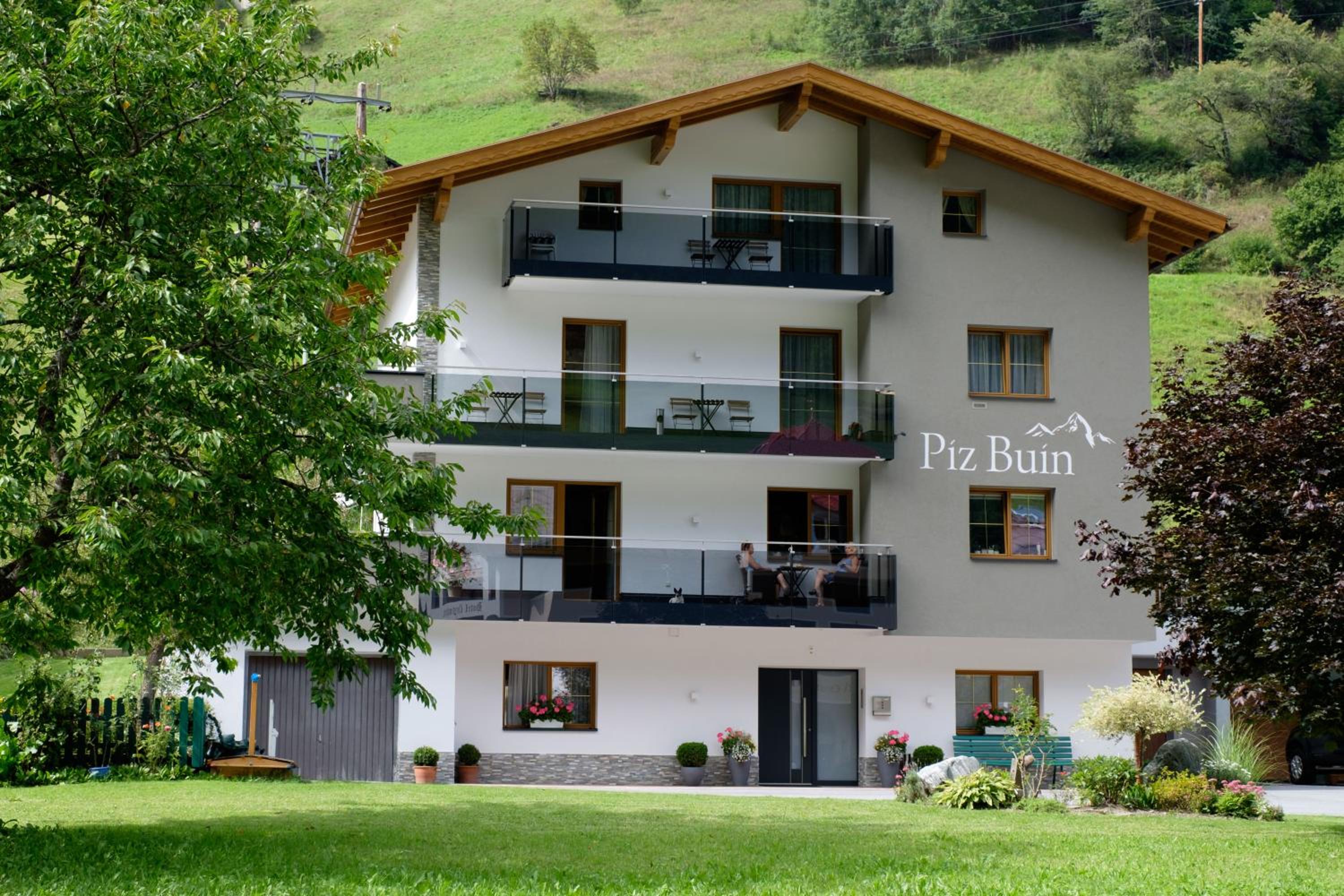 Piz Buin view 3
