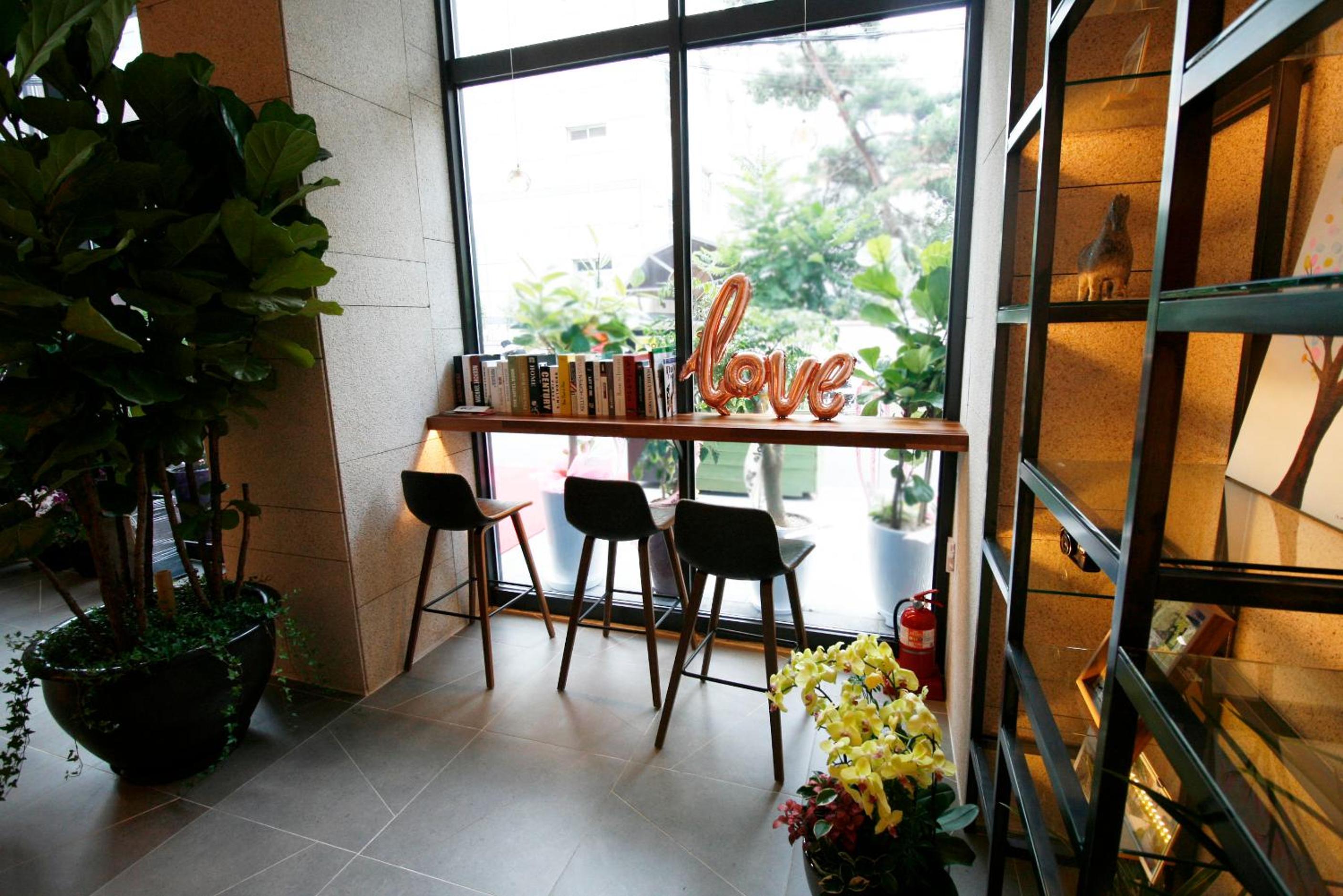 lounge