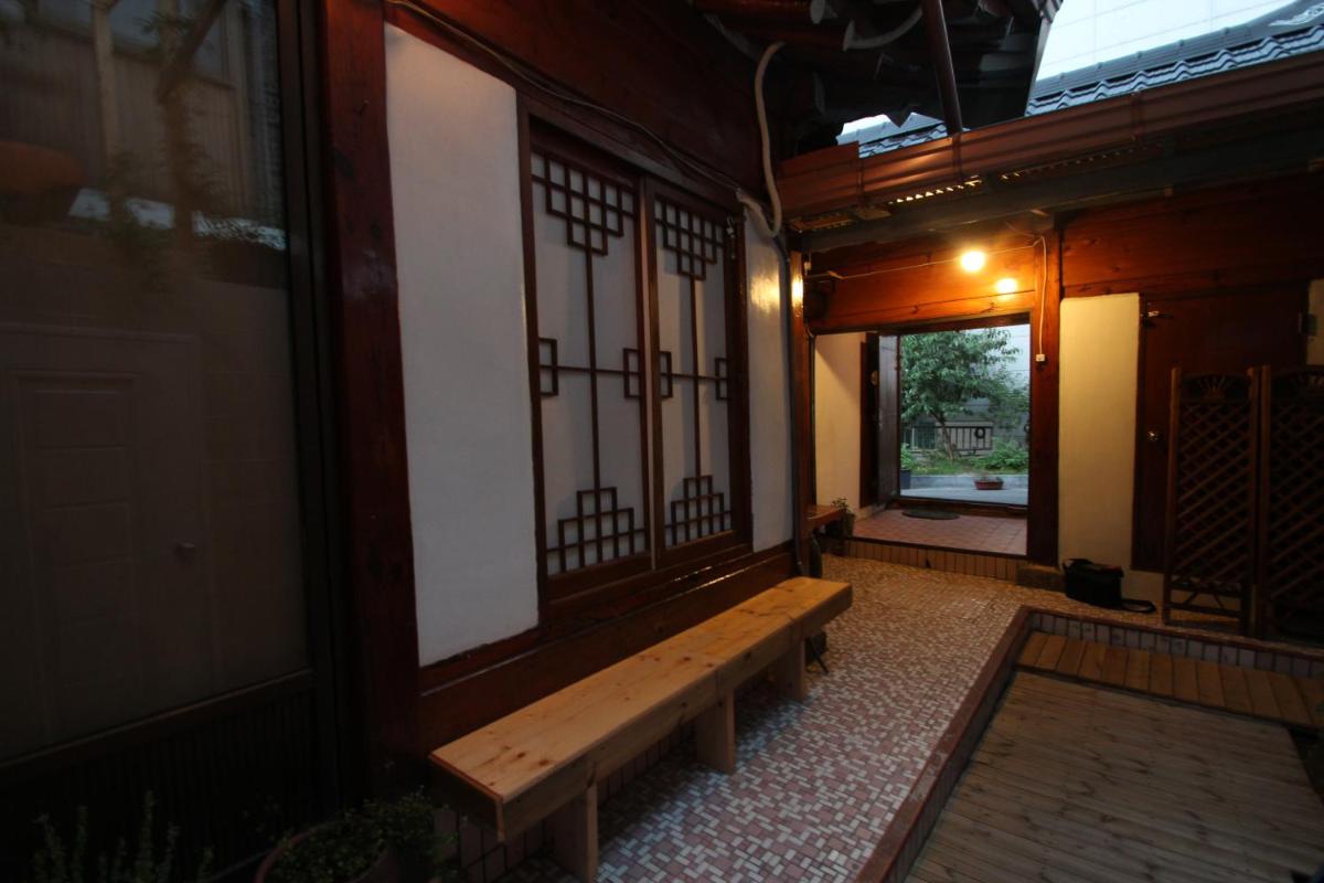 iCOS Guesthouse 1 for Female - Hostel 19