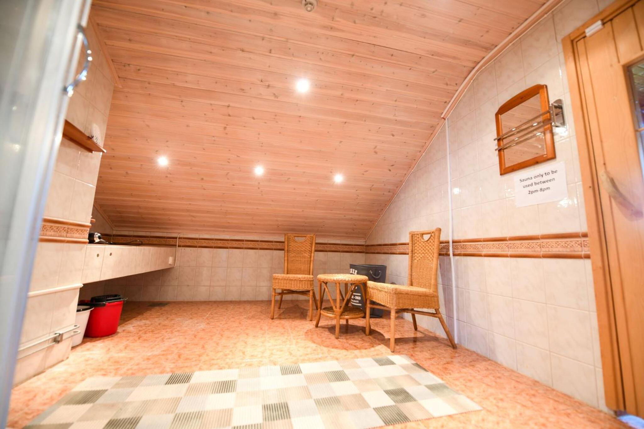 Abisko Guesthouse & Activities
