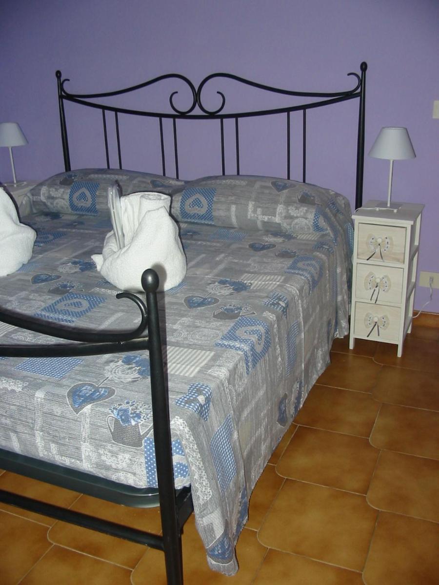 La rosa sul lago photo 1