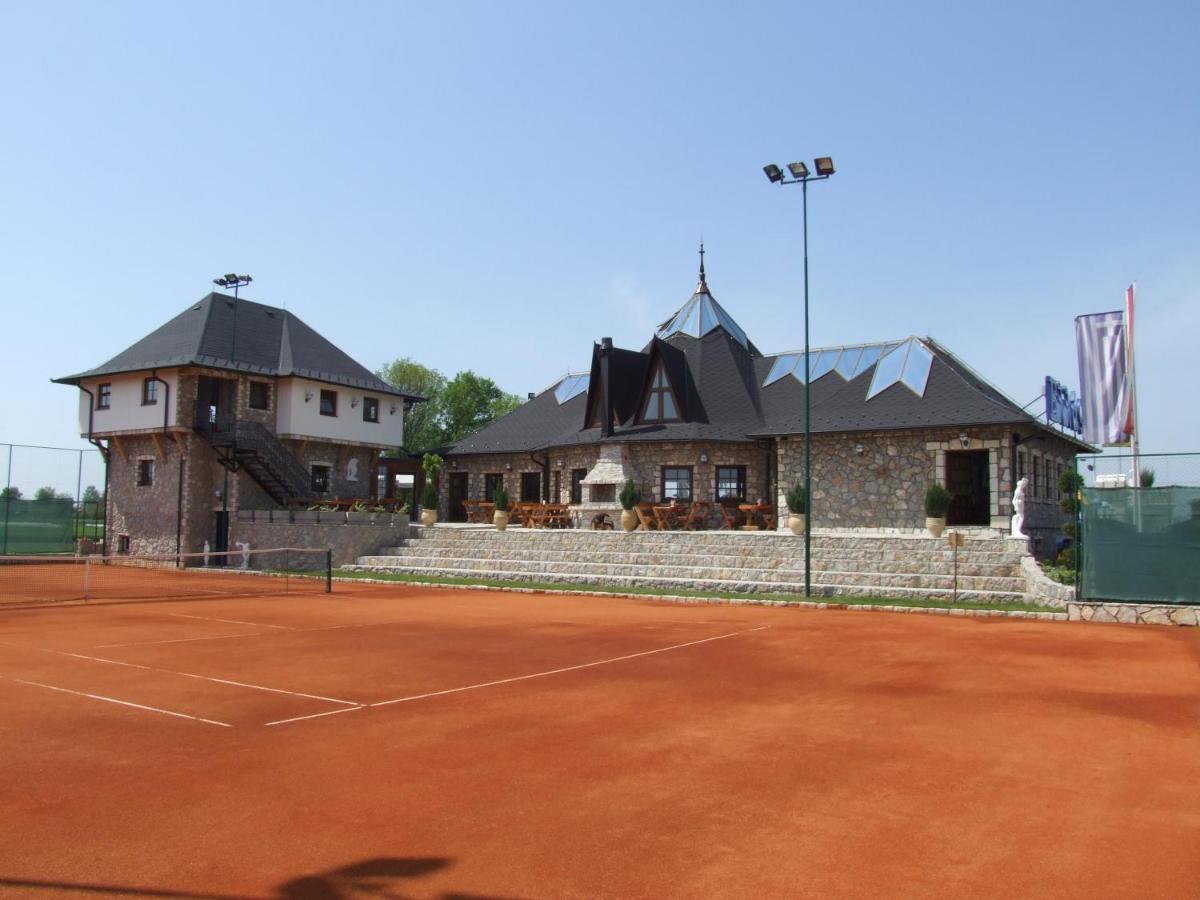 tennis