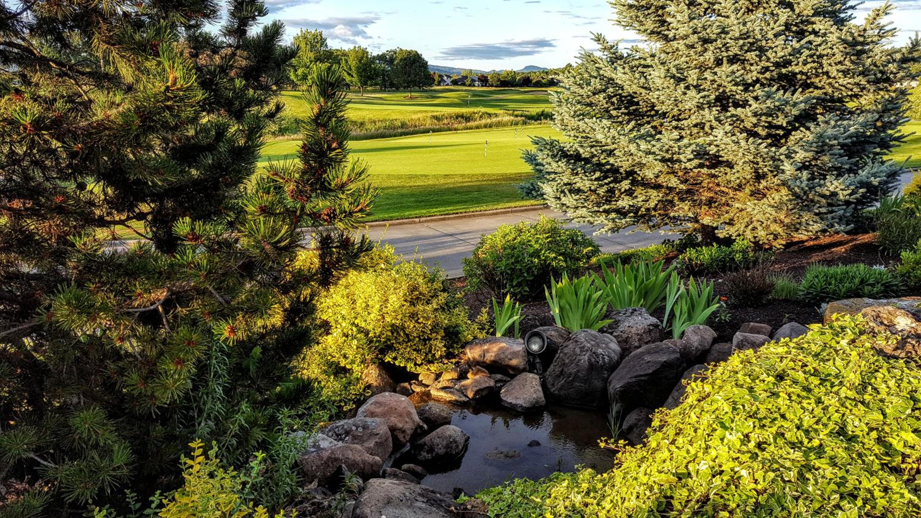 Medford Vacations - Resort at Eagle Point Golf Club Lodging - Property Image 20