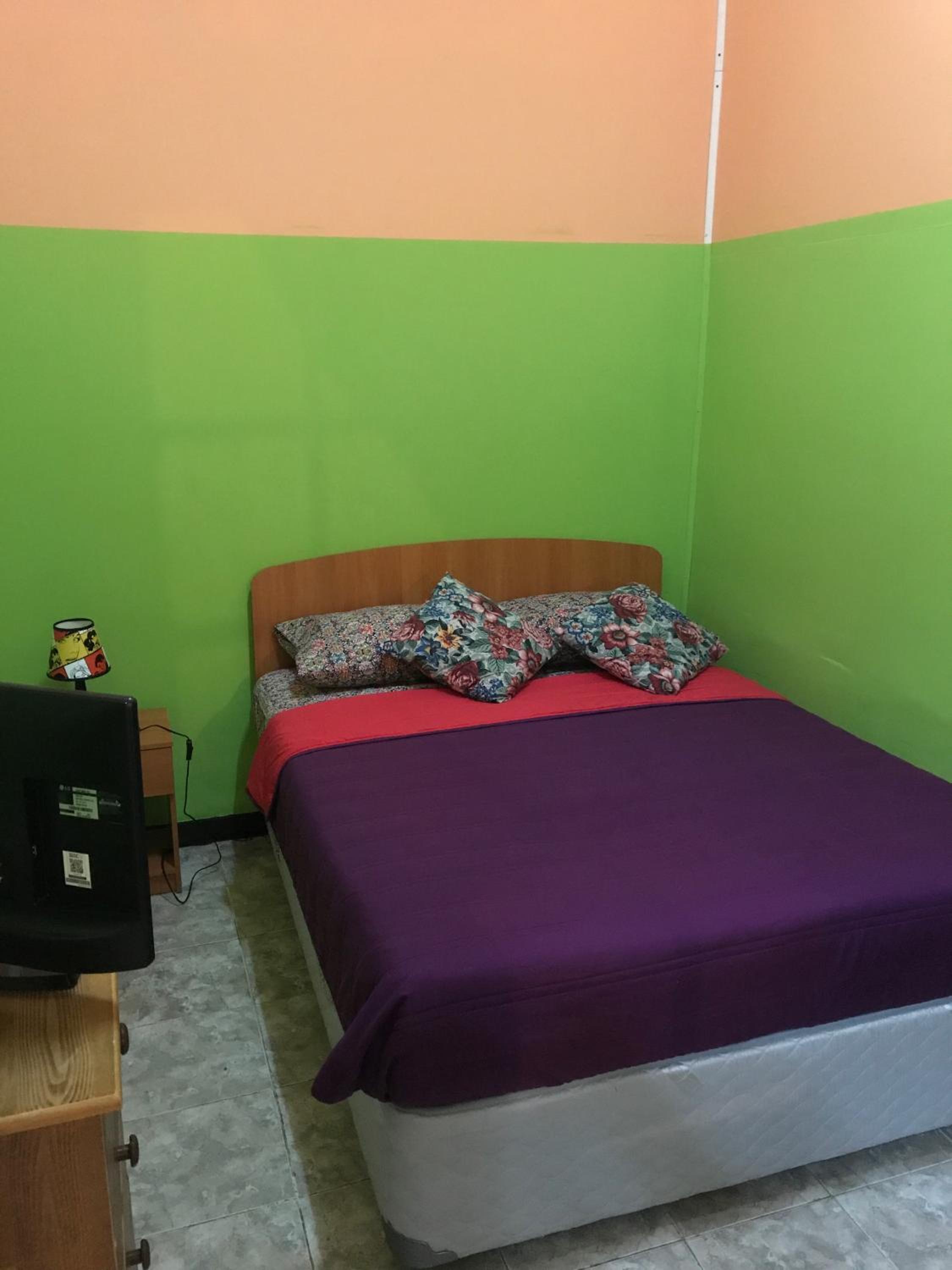 Hostal Tricontinental