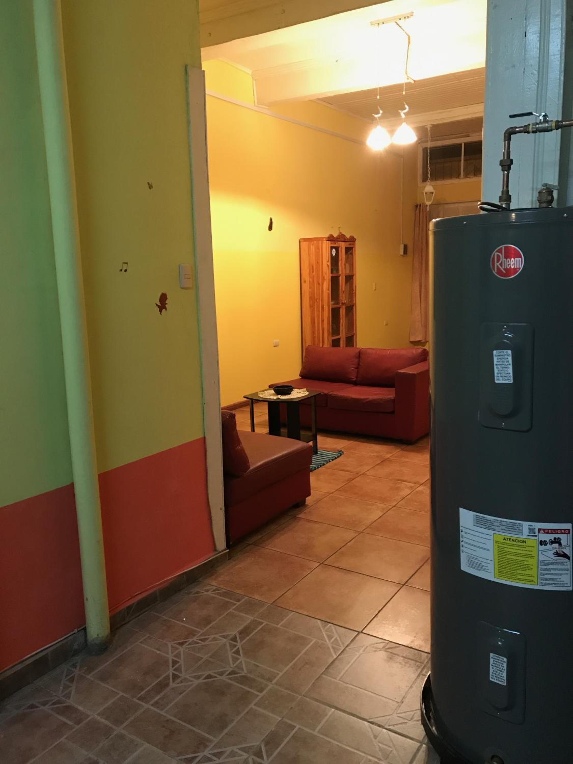 Hostal Tricontinental