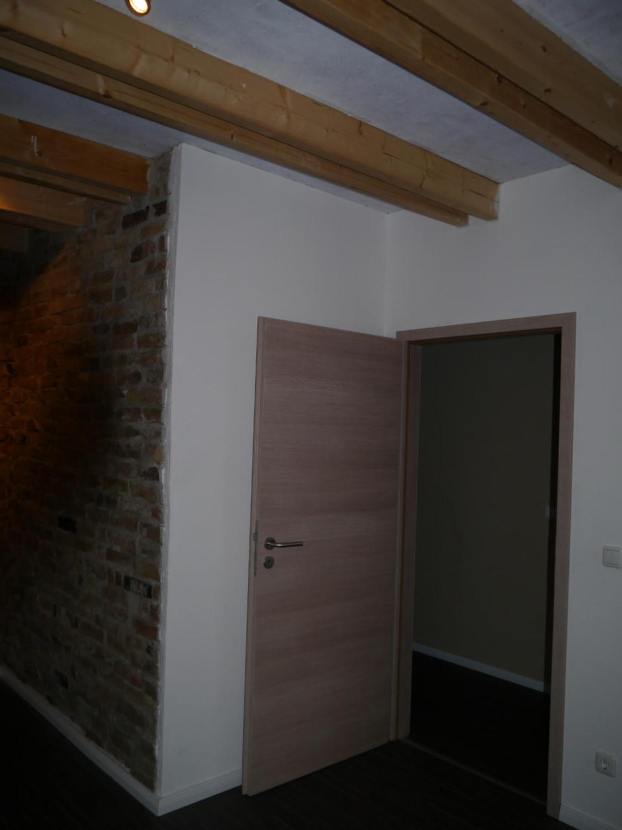 Photo 34