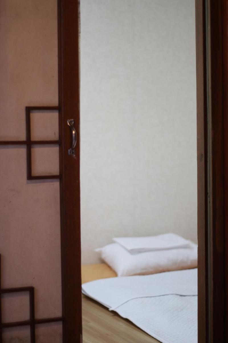 iCOS Guesthouse 1 for Female - Hostel 18