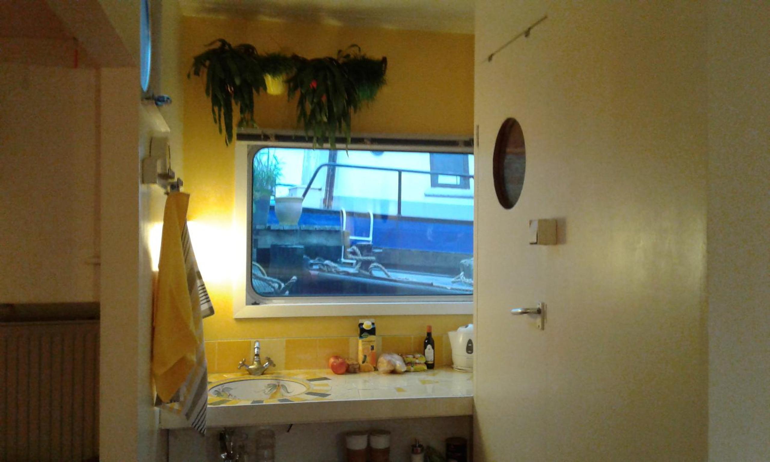 Houseboat Dokstroom