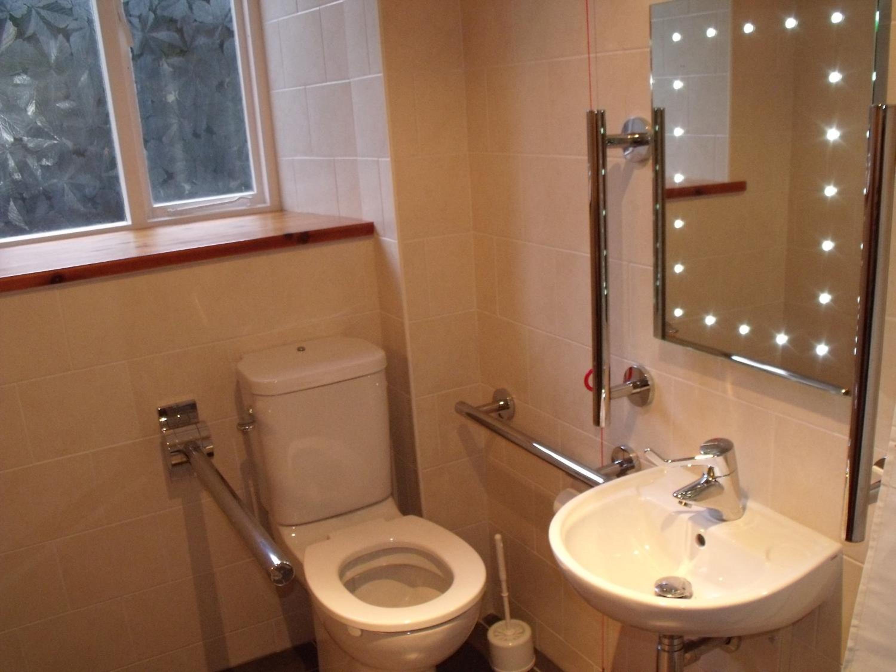 Photo 12