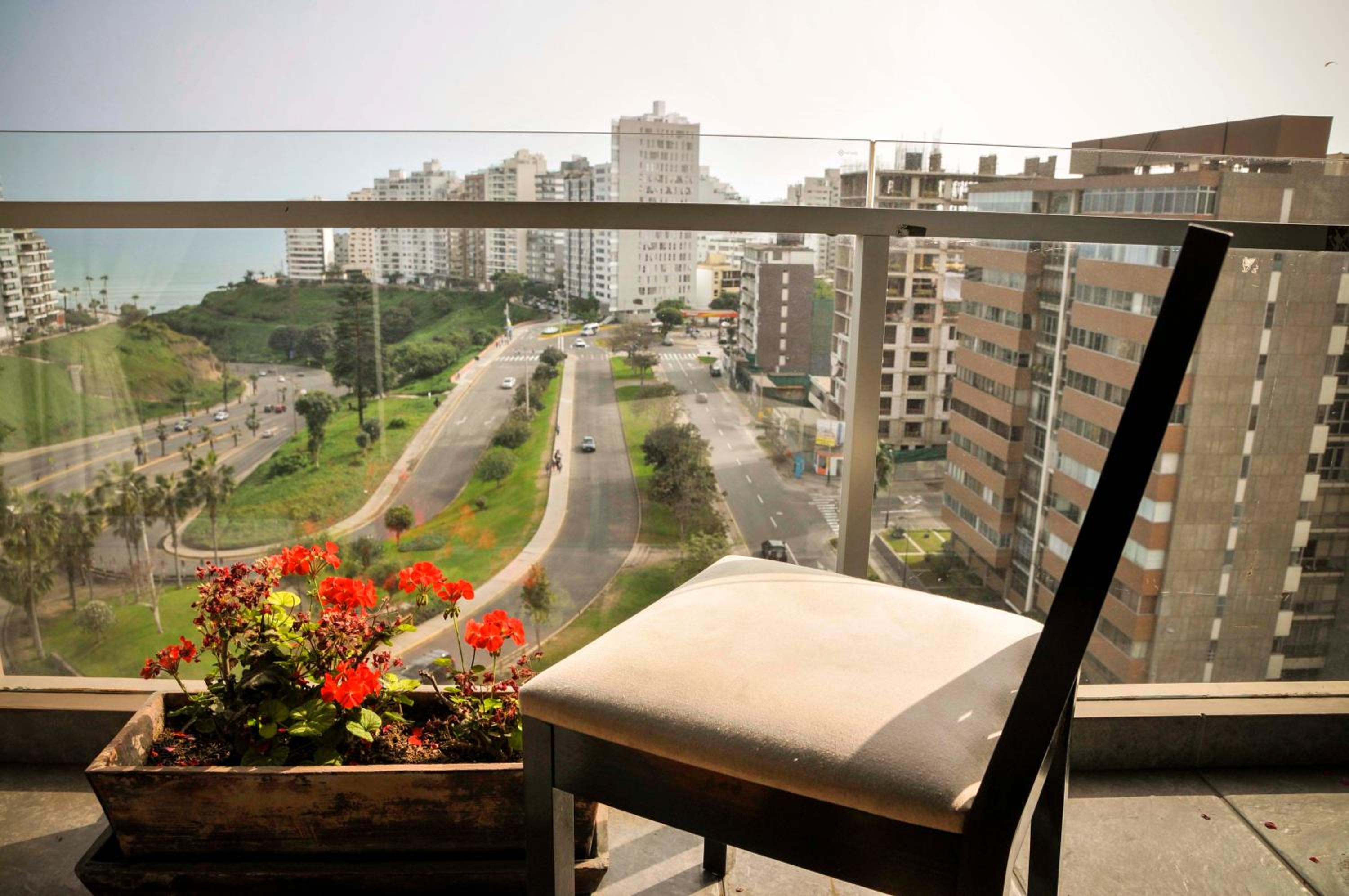 Miraflores Apartments 109 Tejada Ave by Private Host
