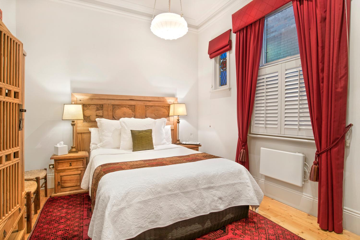Captains Retreat Apartments and Cottages
