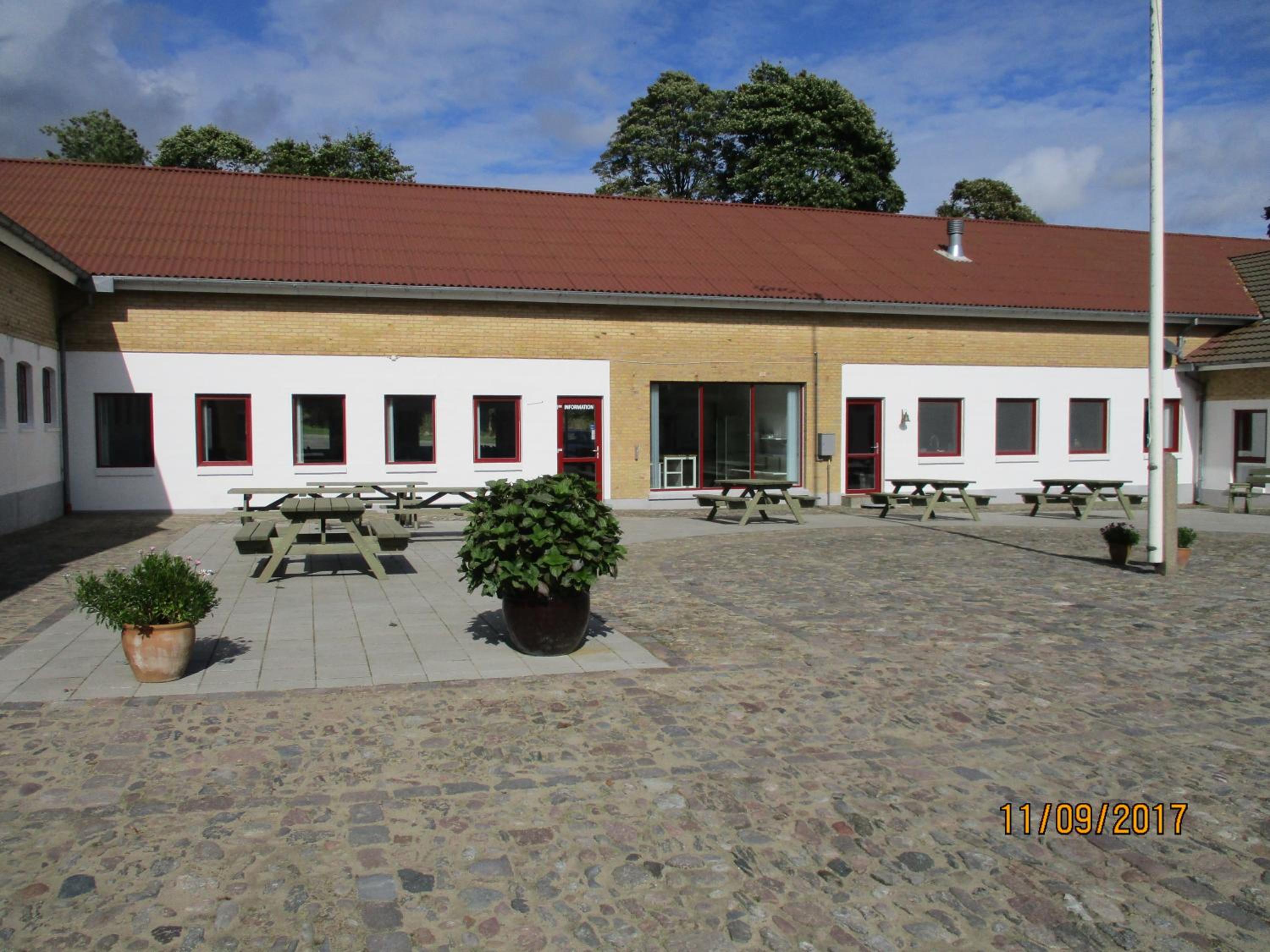 Thise Ladegaard