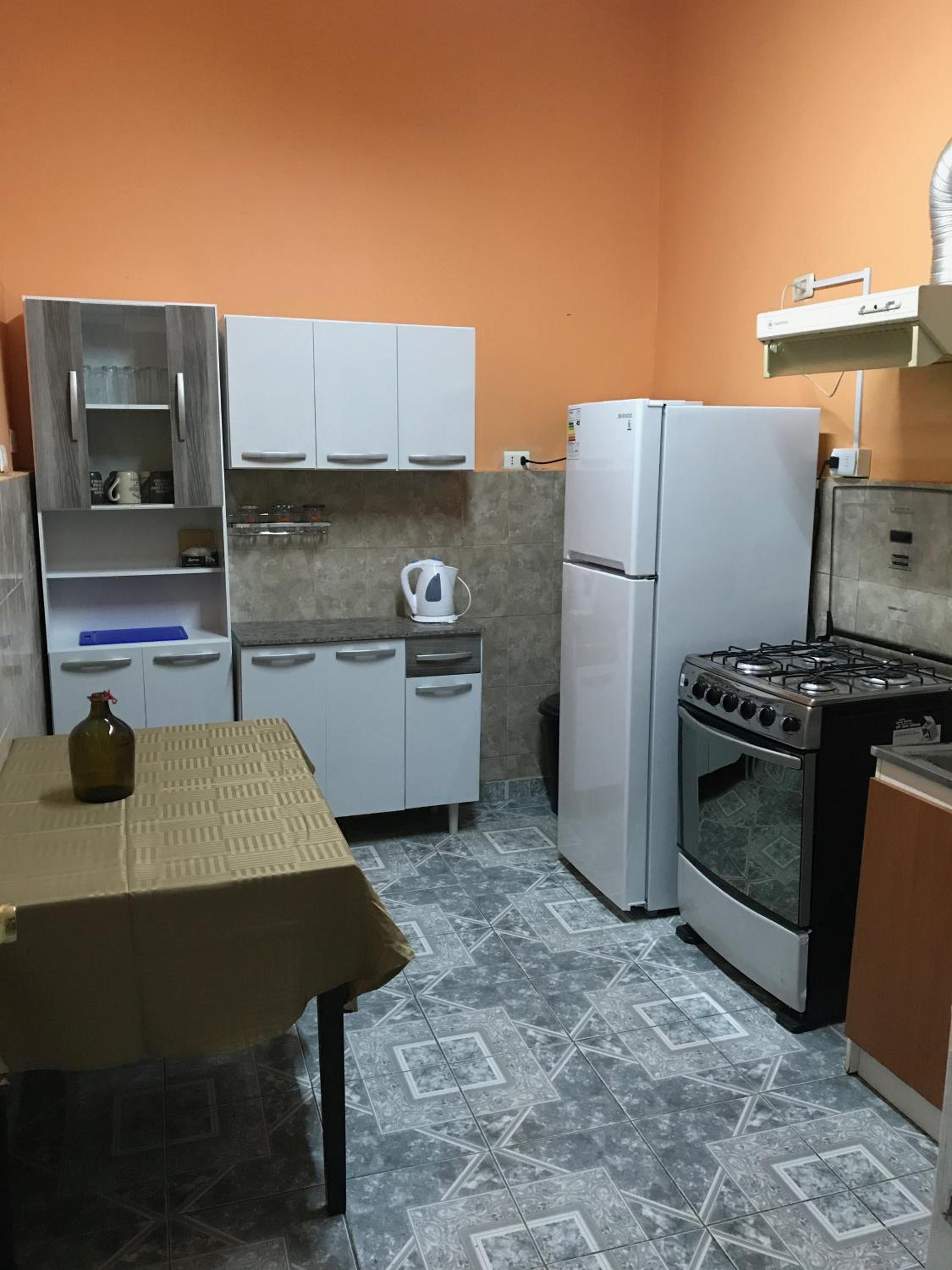Hostal Tricontinental