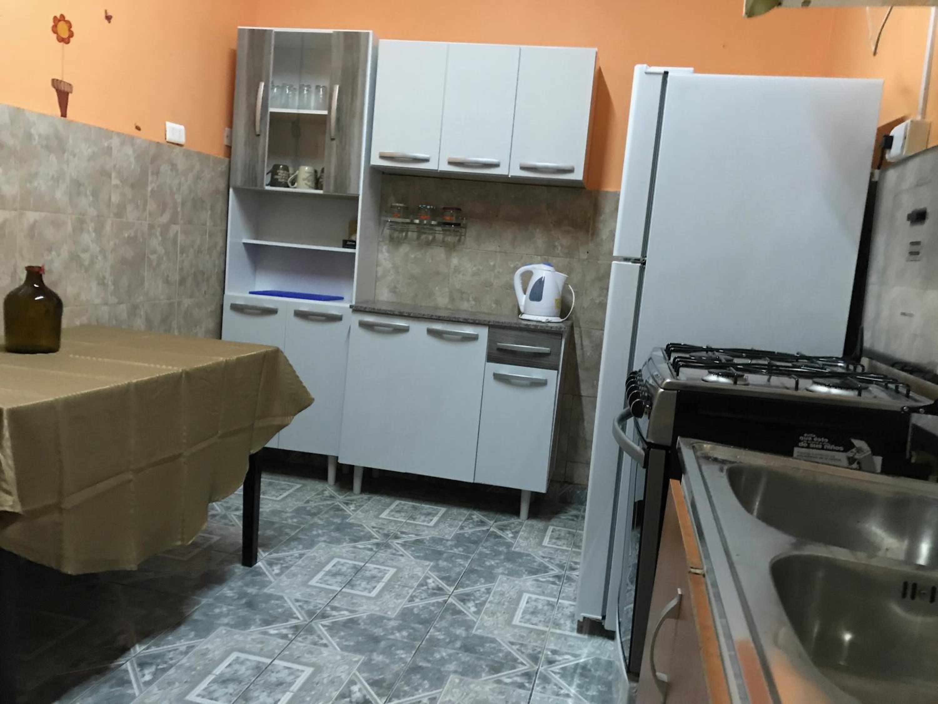 Hostal Tricontinental
