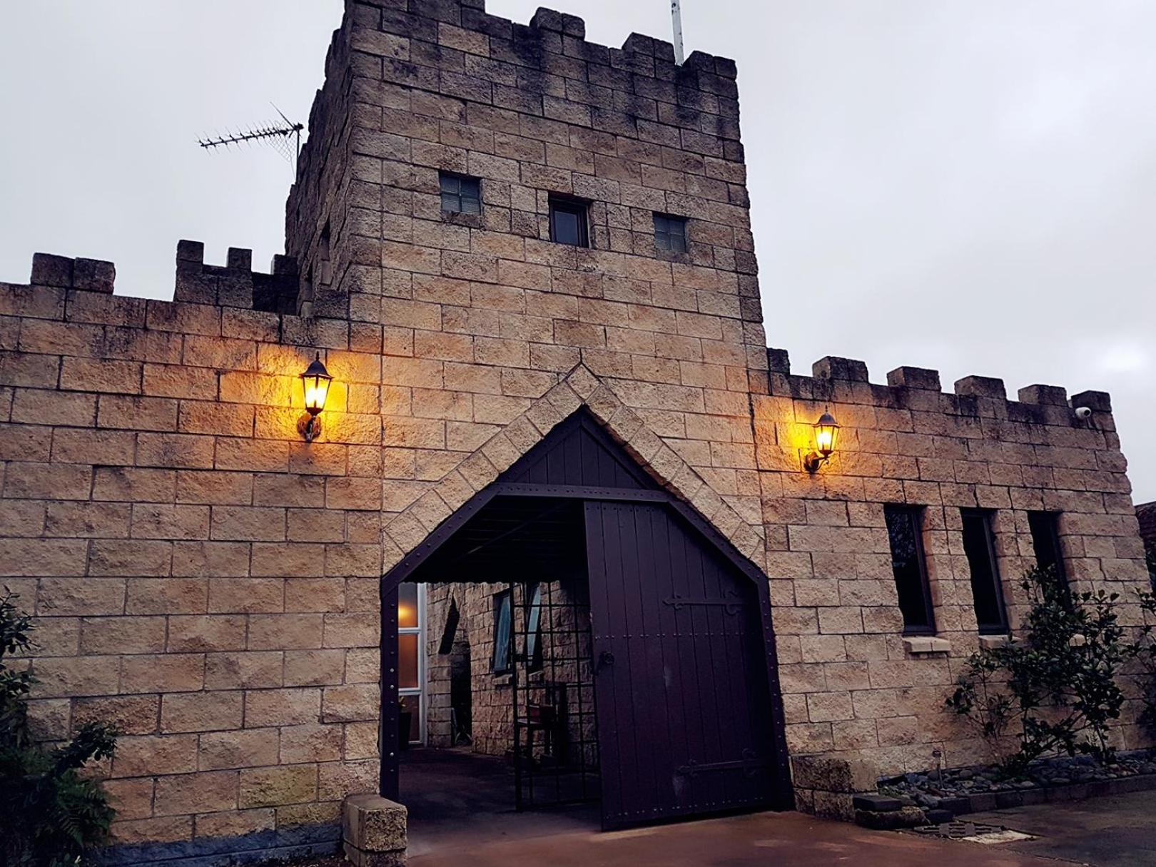 Unique Castle in Auckland view 3