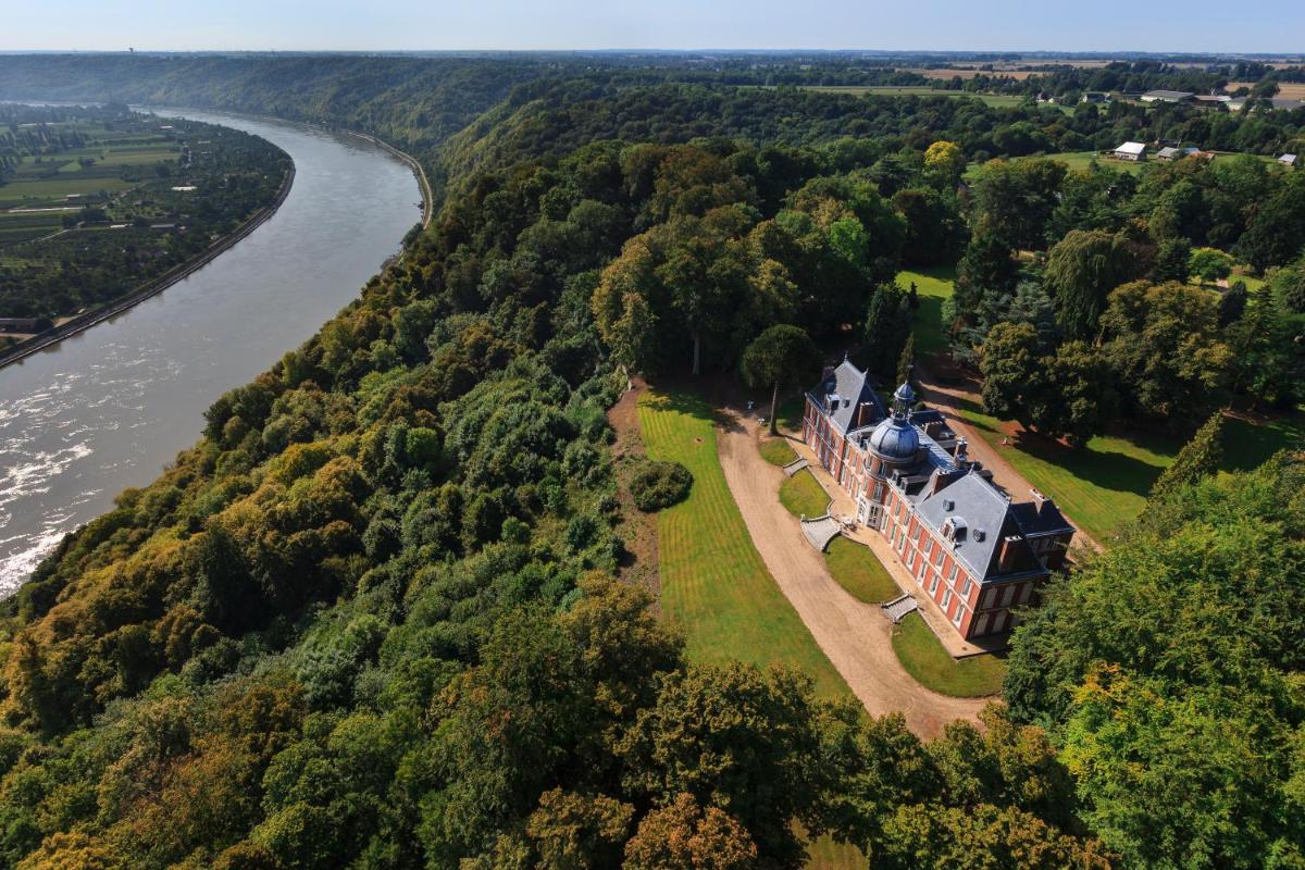 Hotel Appart Privé dans le Château du Landin