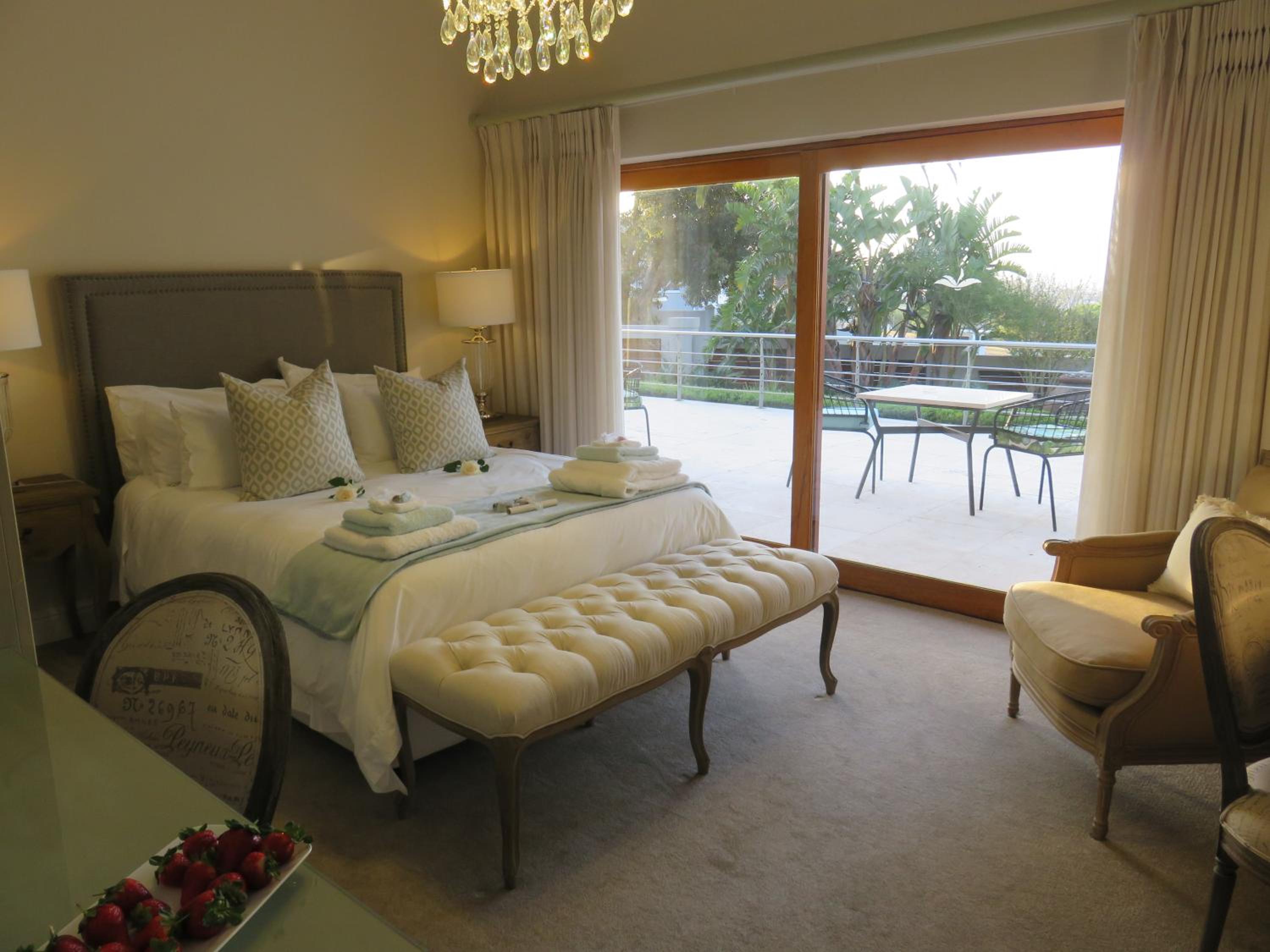 Island Way Villa