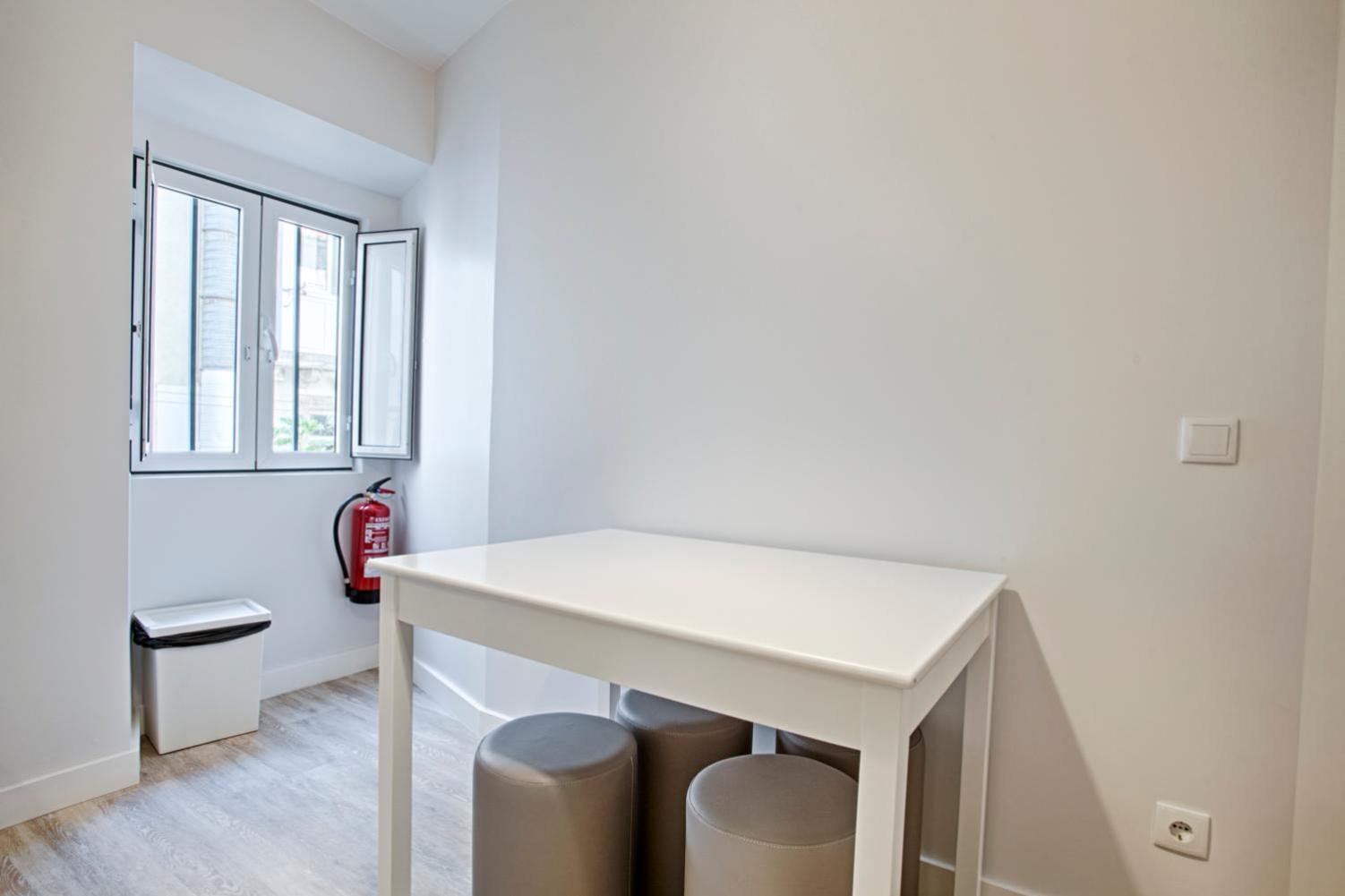 BmyGuest - Ambassador Boutique Apartment I view 3