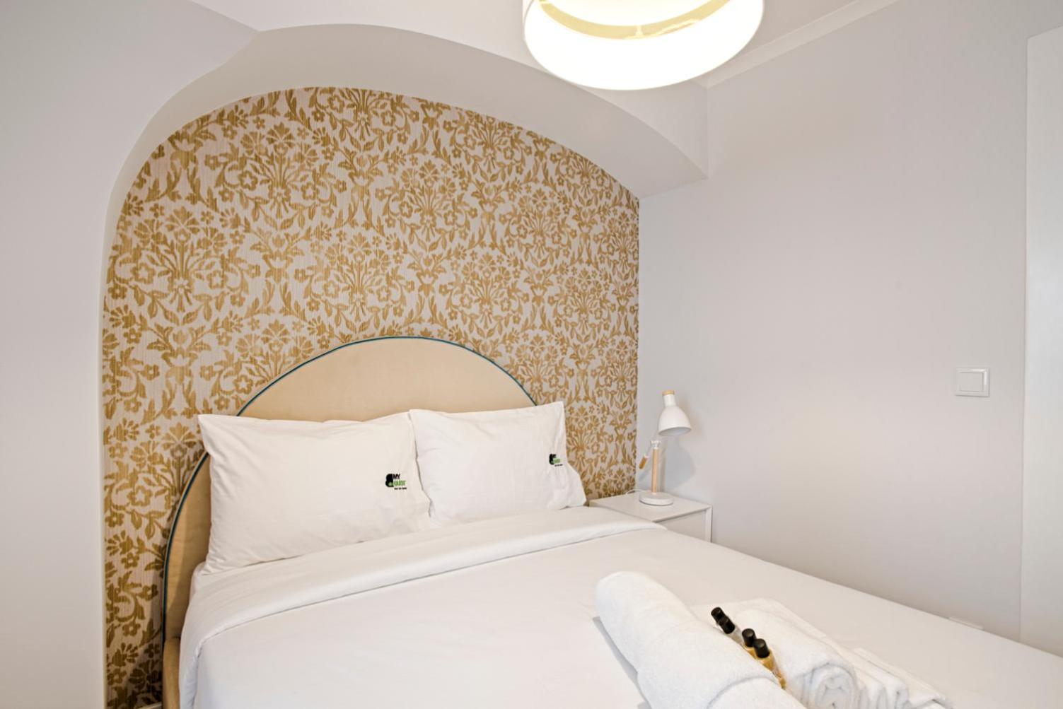 BmyGuest - Ambassador Boutique Apartment I view 4