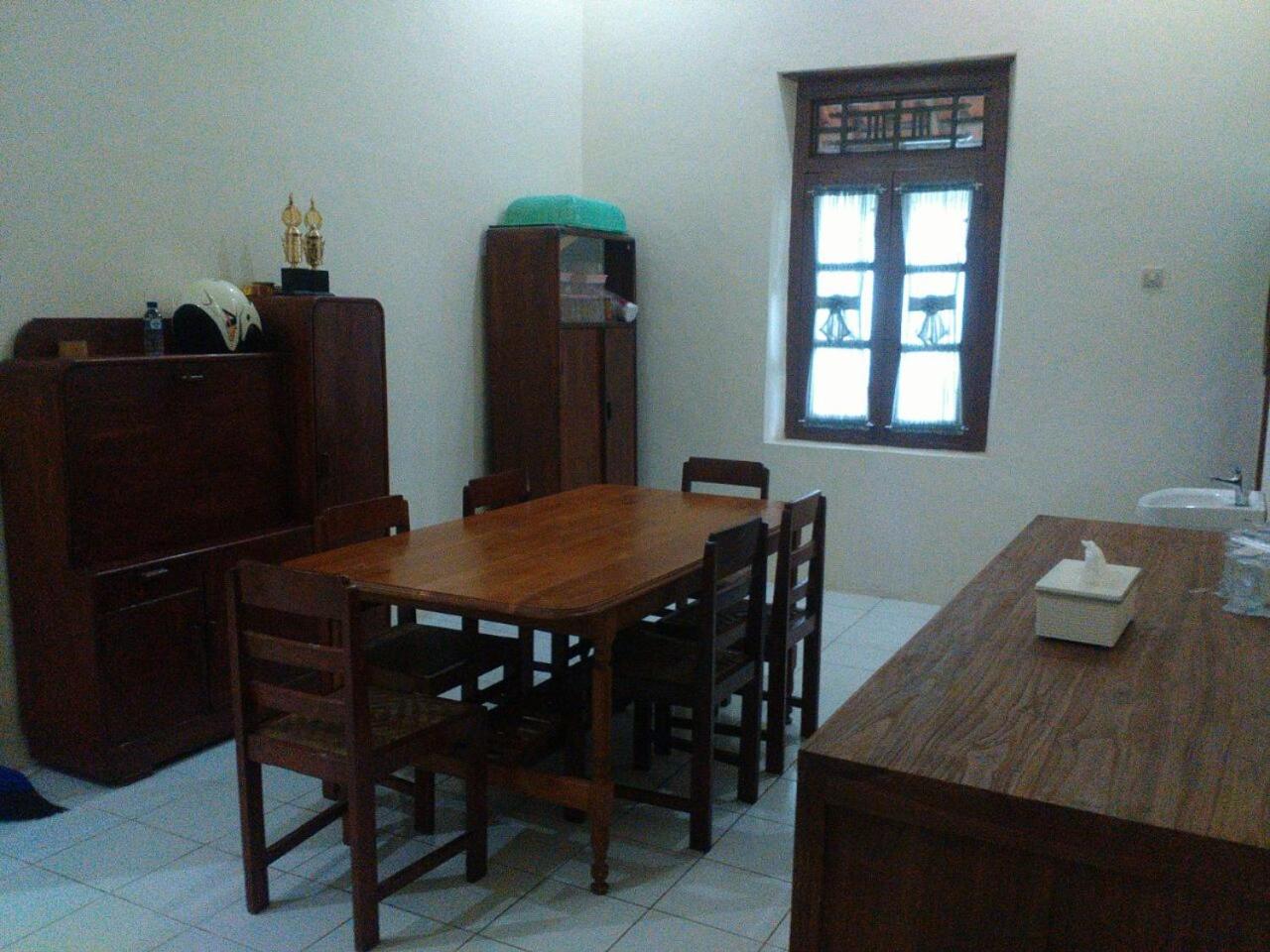 RedDoorz @ Letjend S. Parman Pacitan view 3