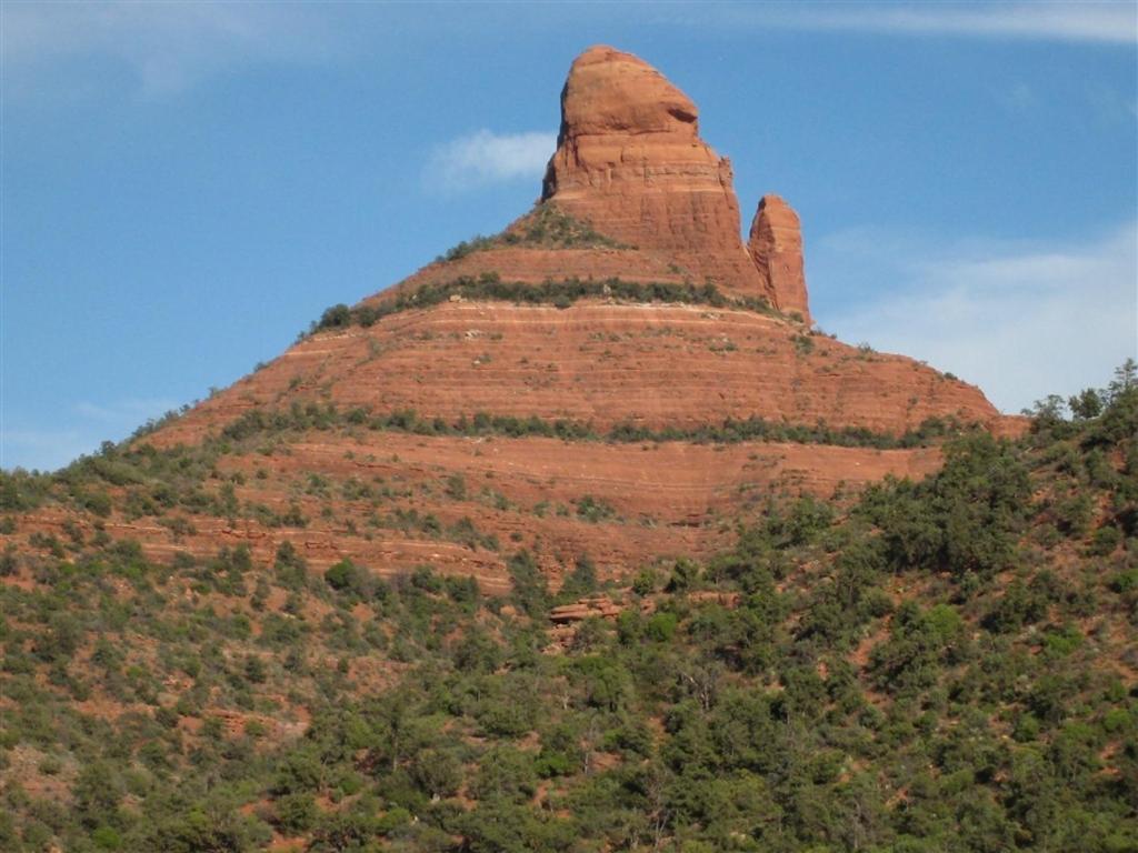 The Joy Sedona - Bed & Breakfast and Luxury Creekside Cabins view 5