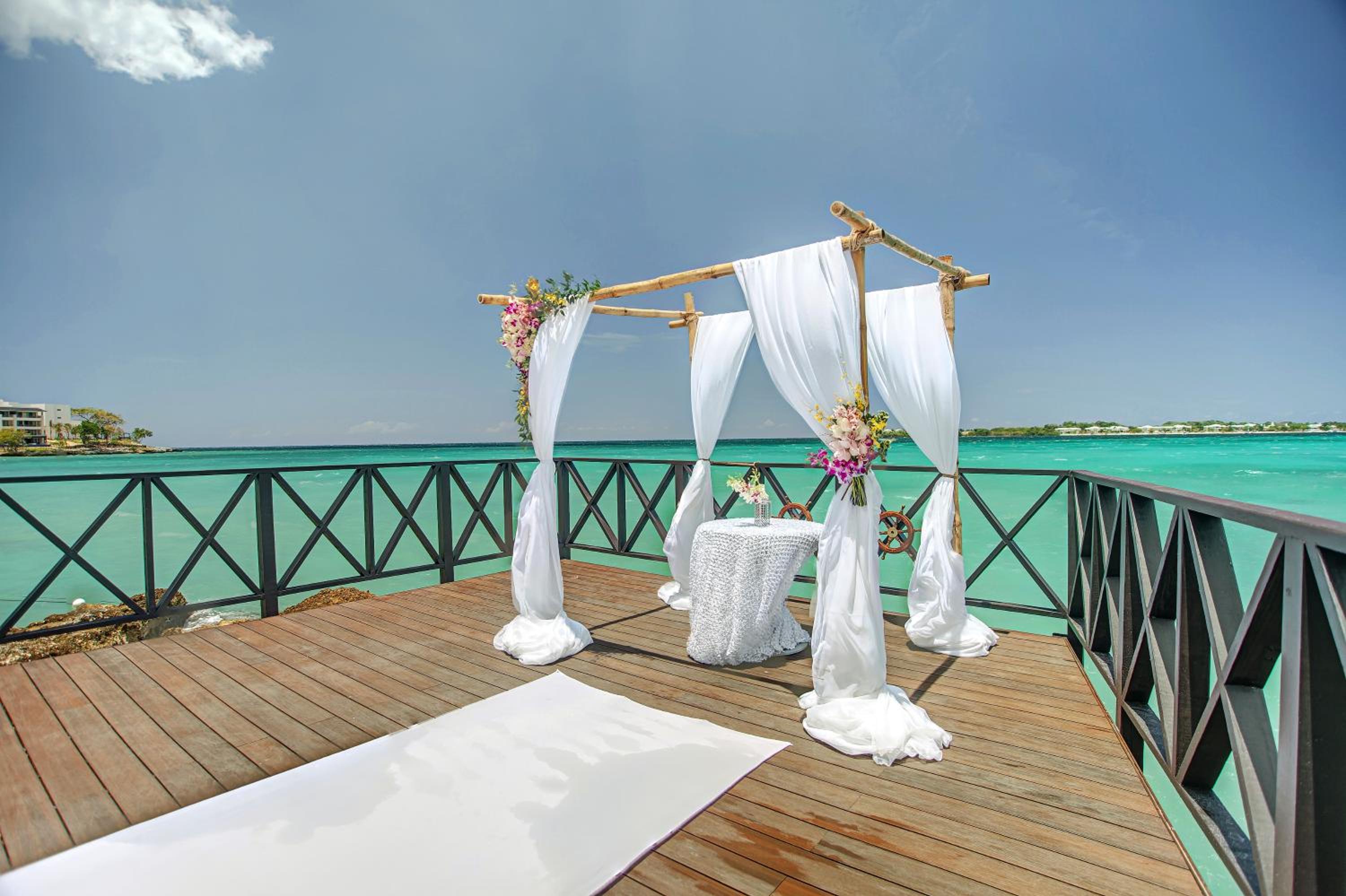 Jamaica Vacations - Hideaway at Royalton Negril, An Autograph Collection All-Inclusive Resort - Adults Only - Property Image 11
