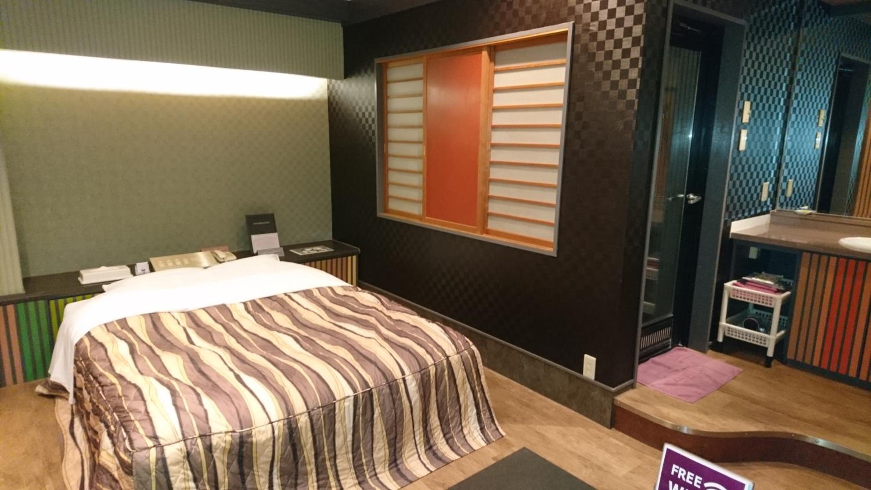 Hotel Eris Hakata (Love Hotel)