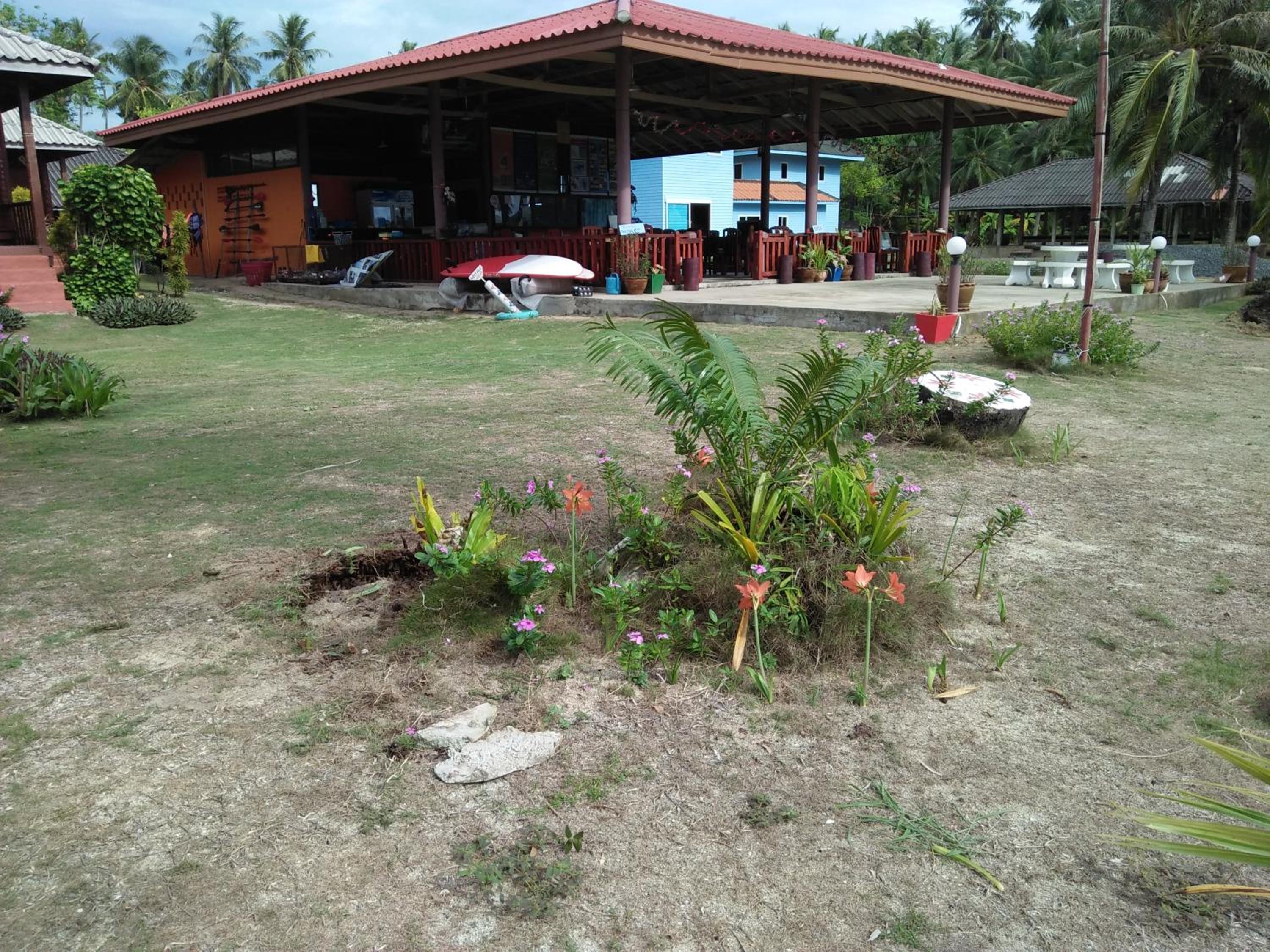 Happy Days Resort