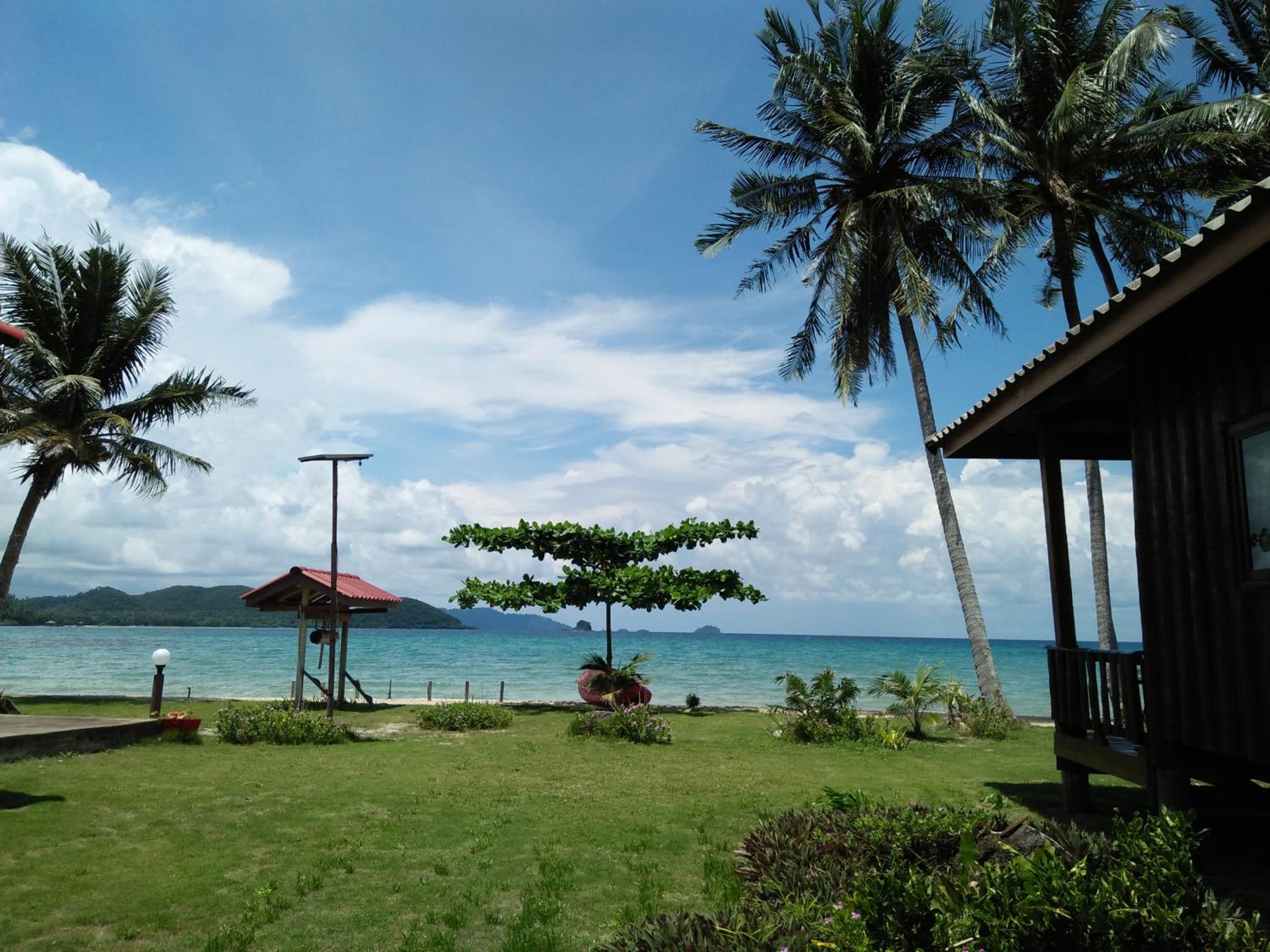 Happy Days Resort