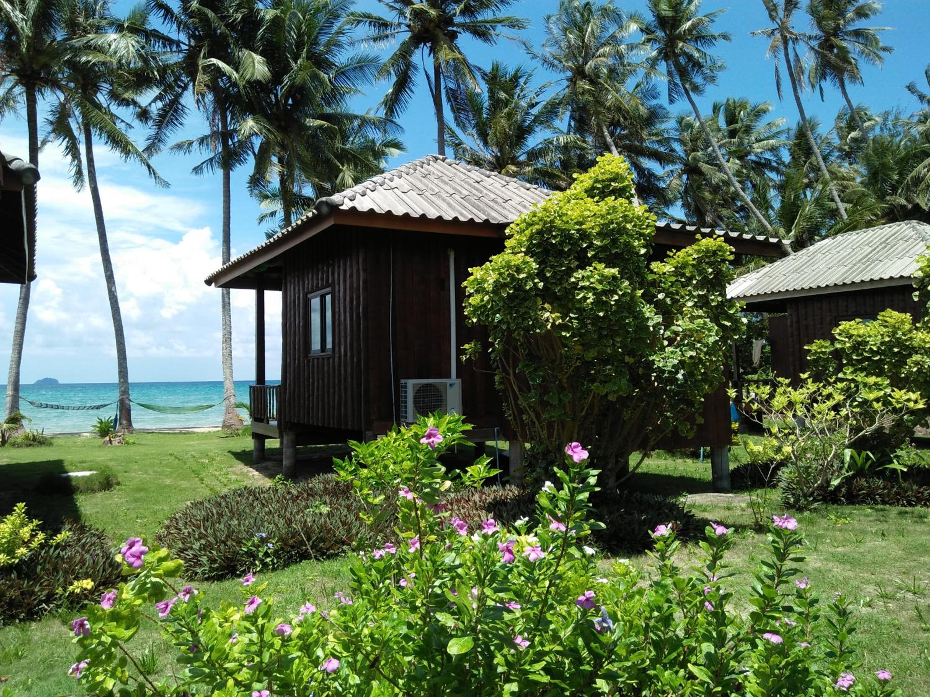 Happy Days Resort