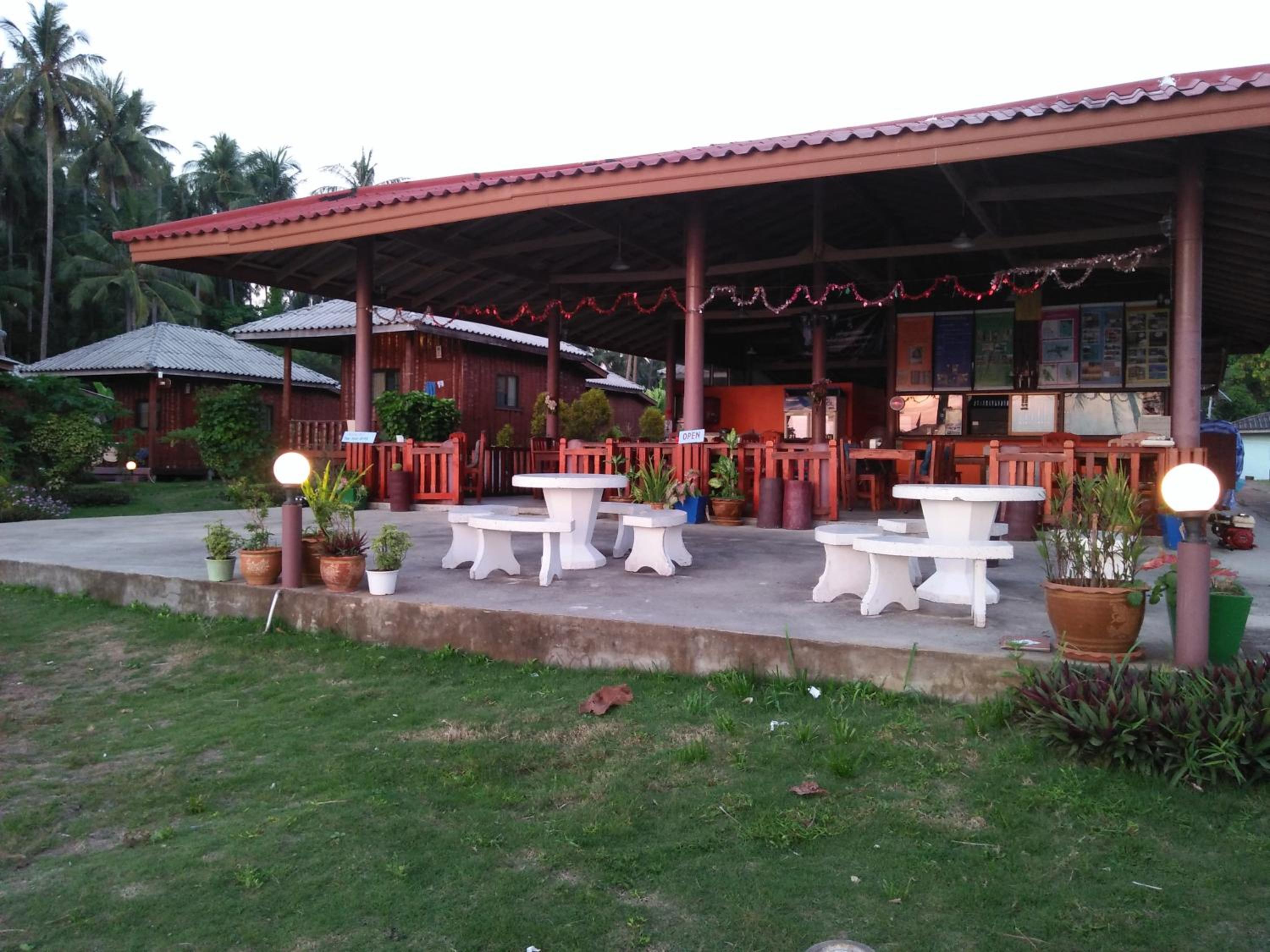 Happy Days Resort