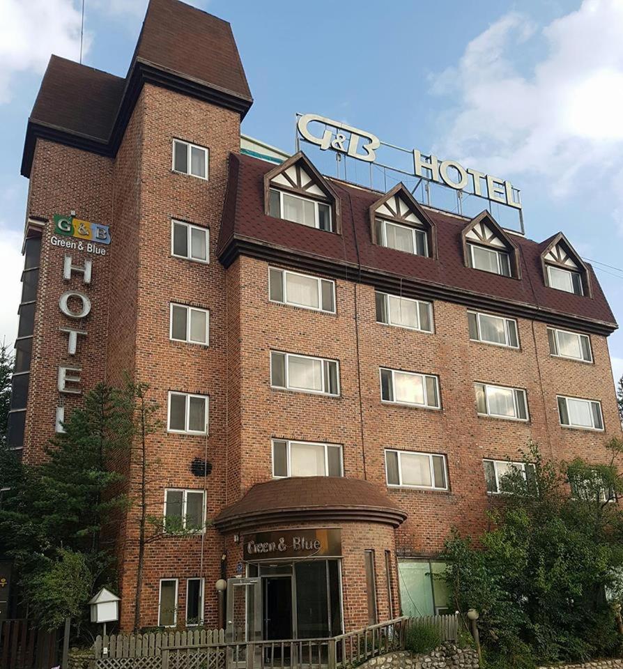 Green and Blue Hotel, Pyeongchang - 17
