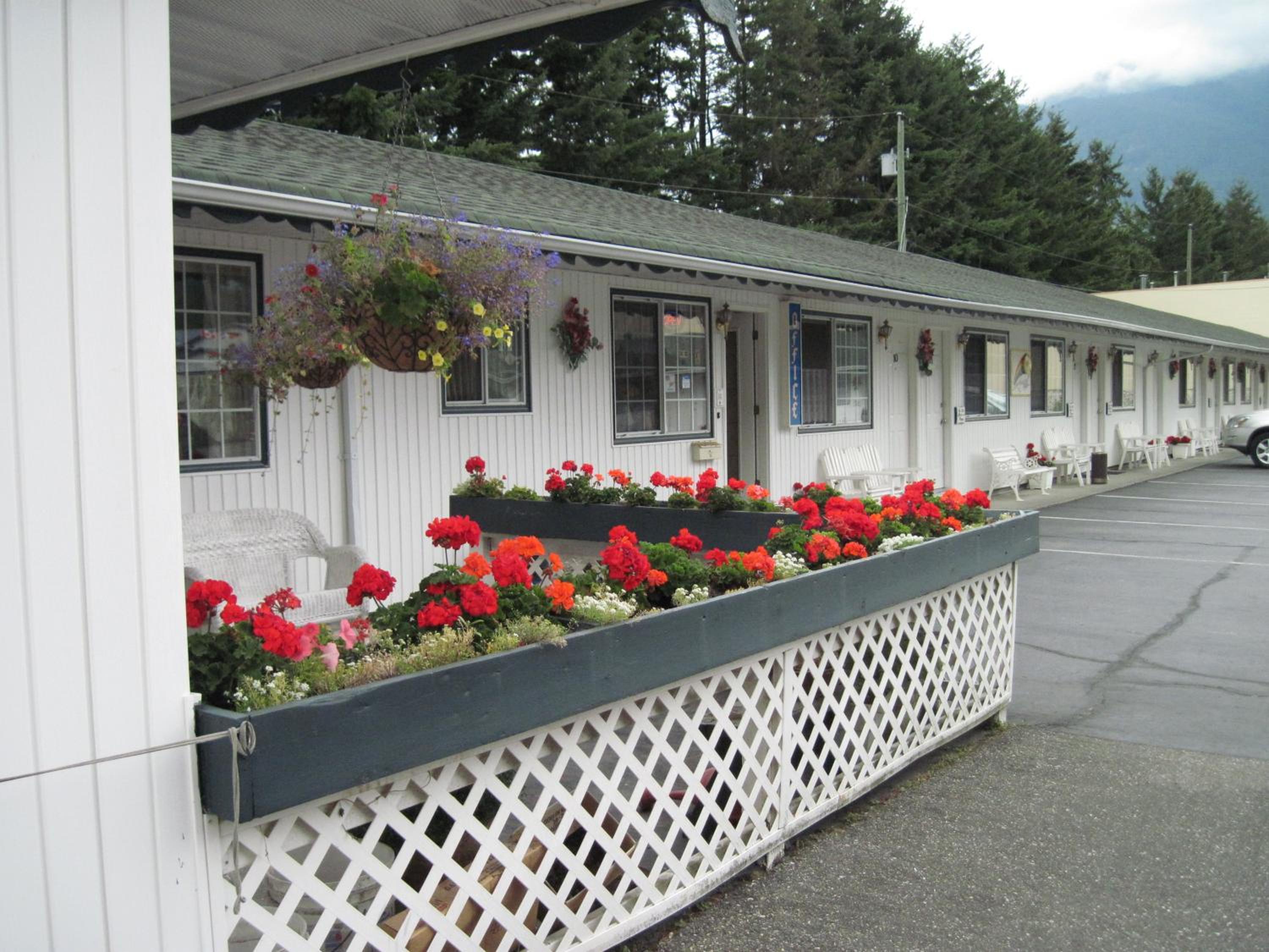 Alpine Motel - Image 4