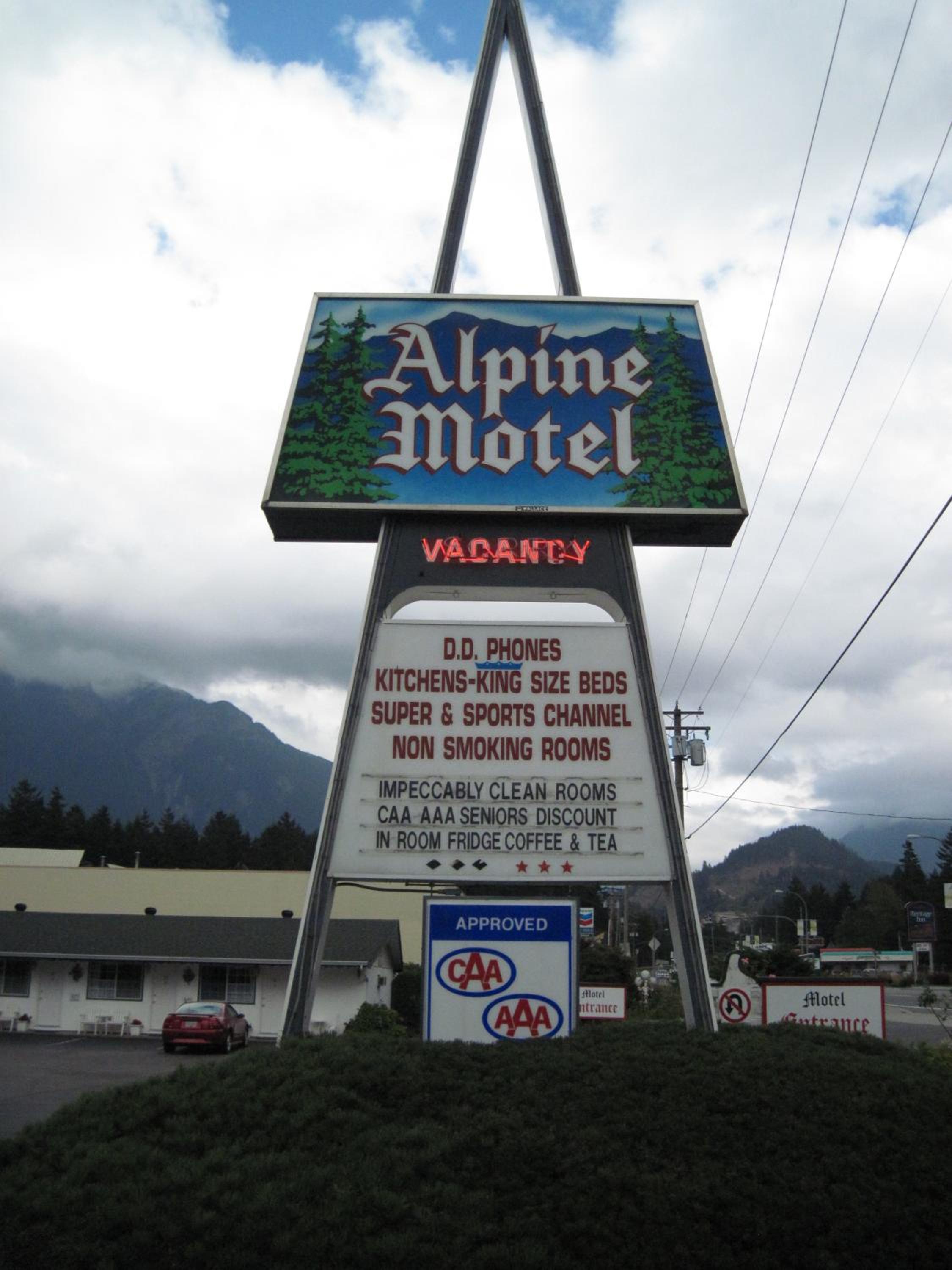 Alpine Motel - Image 5