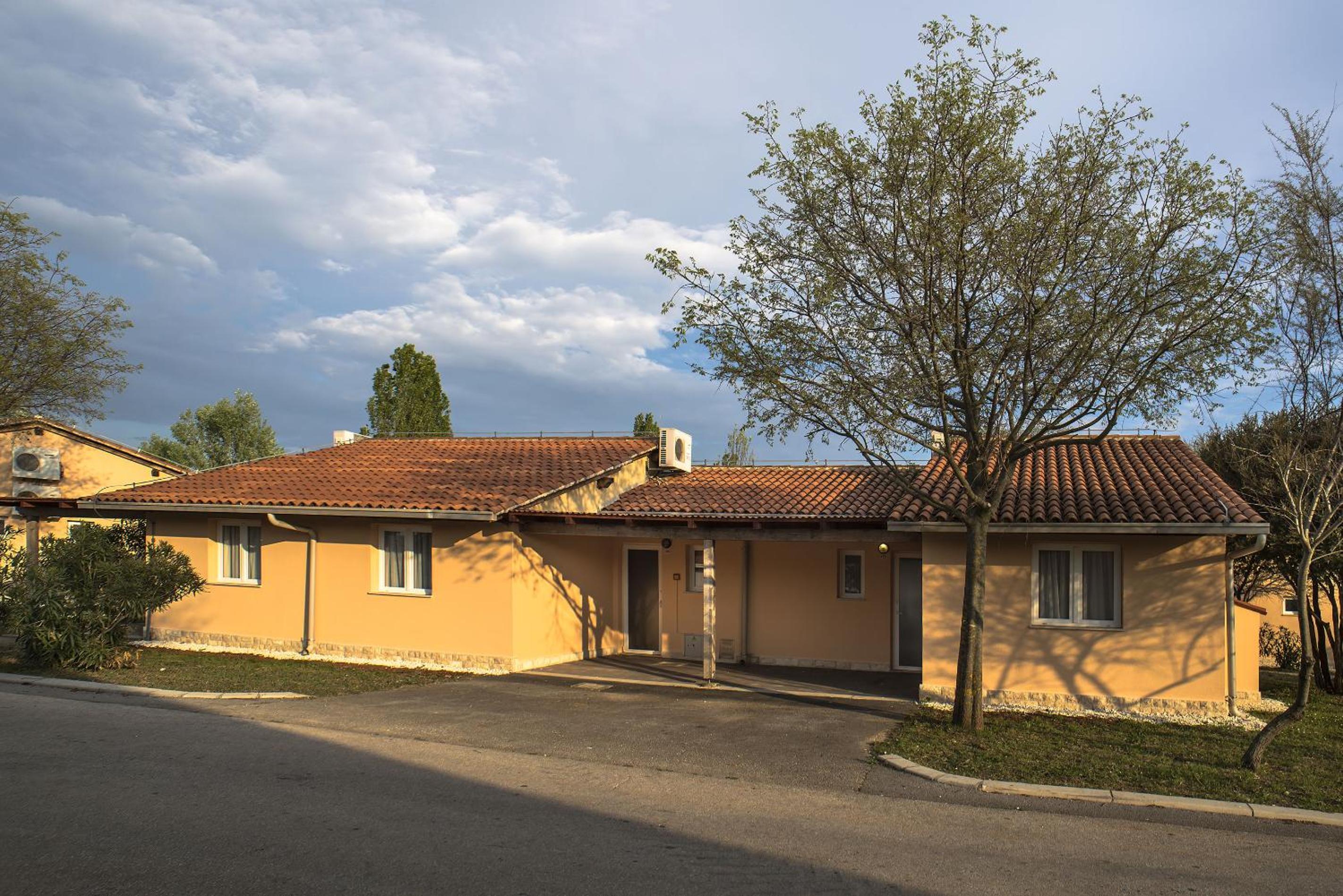 Holiday Centre Bi village