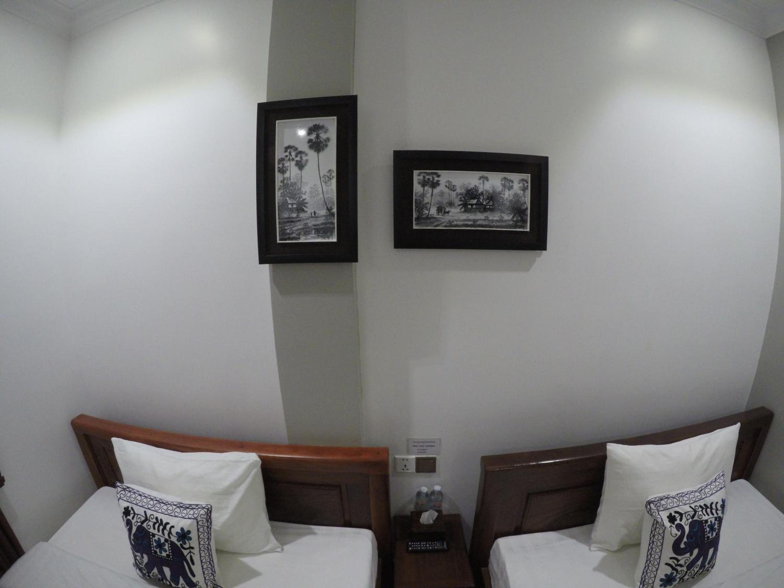 Happy​​ Family Guesthouse view 2