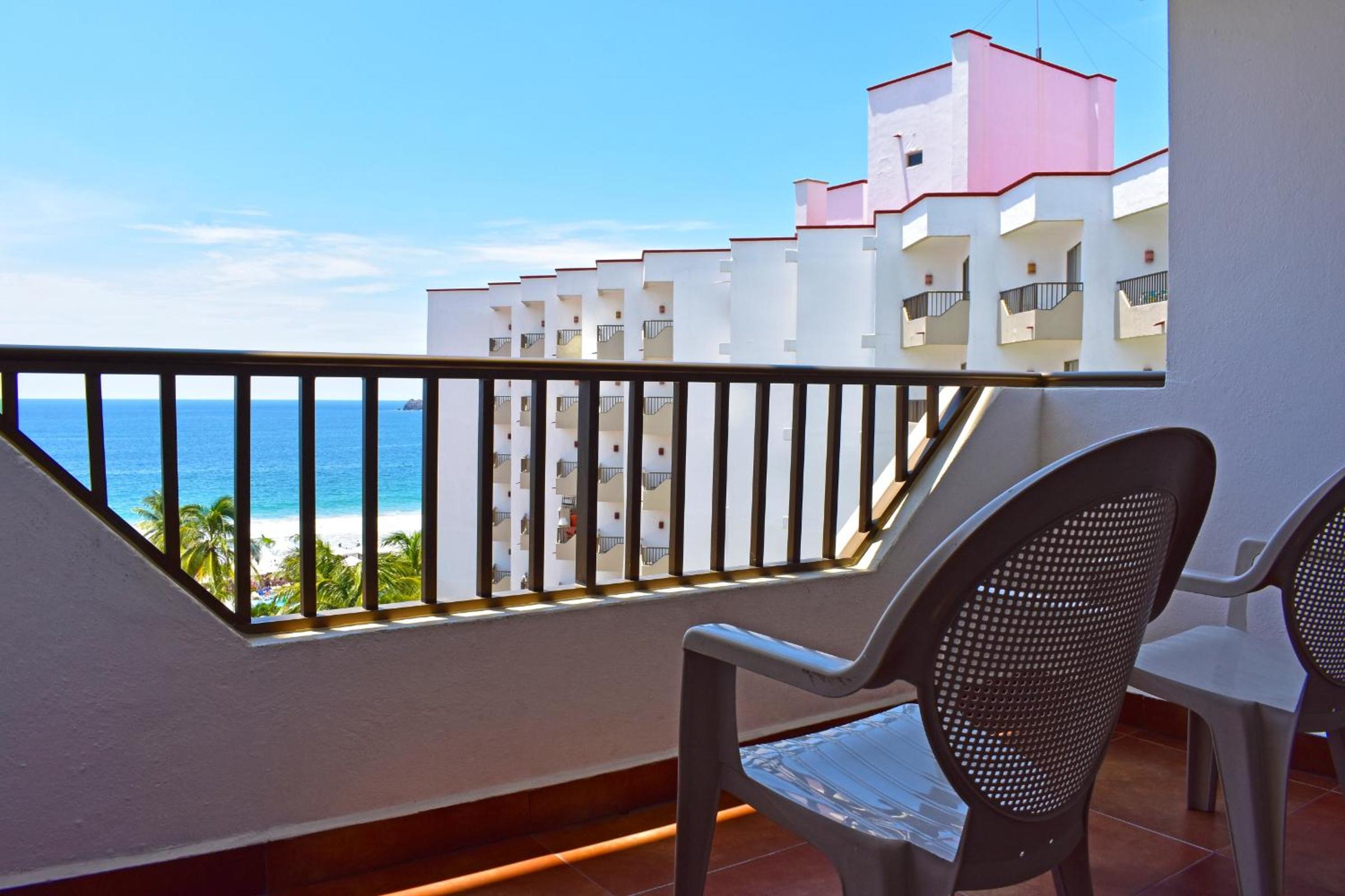 Aca Suites Ixtapa