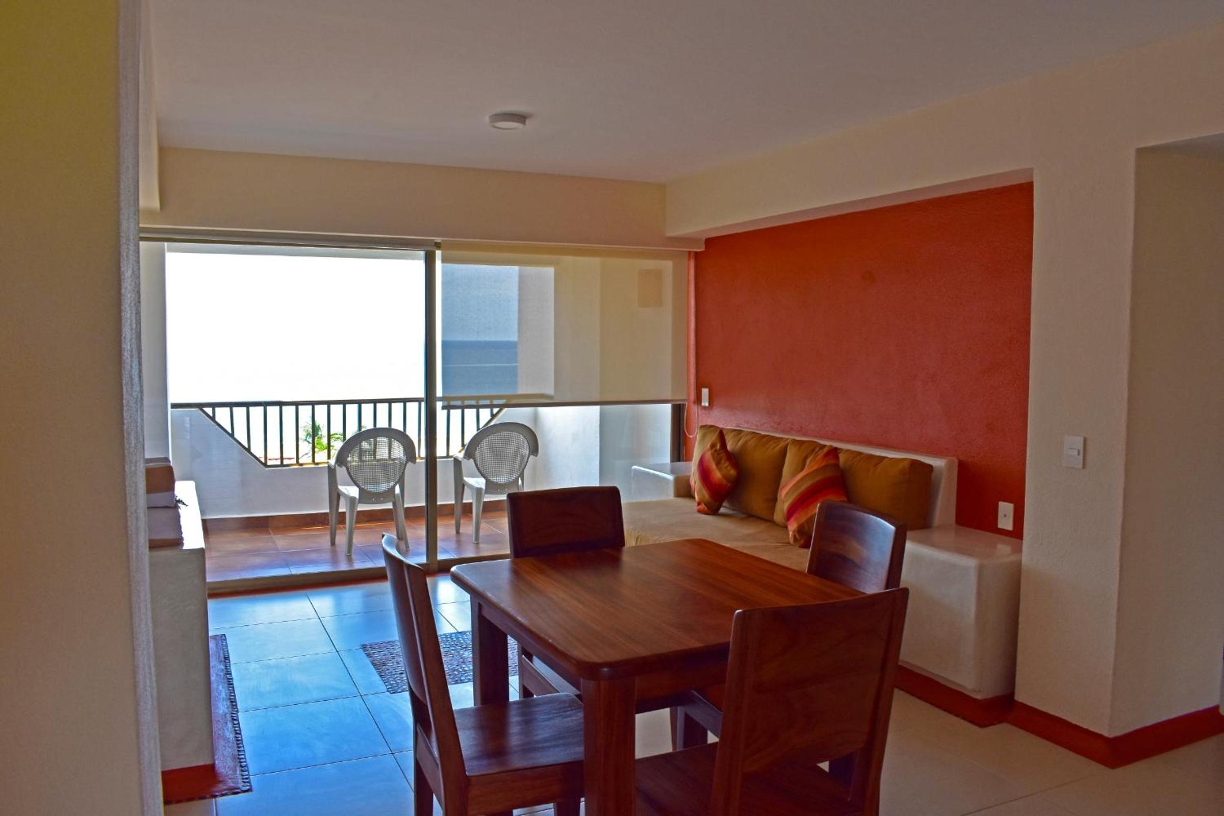 Aca Suites Ixtapa