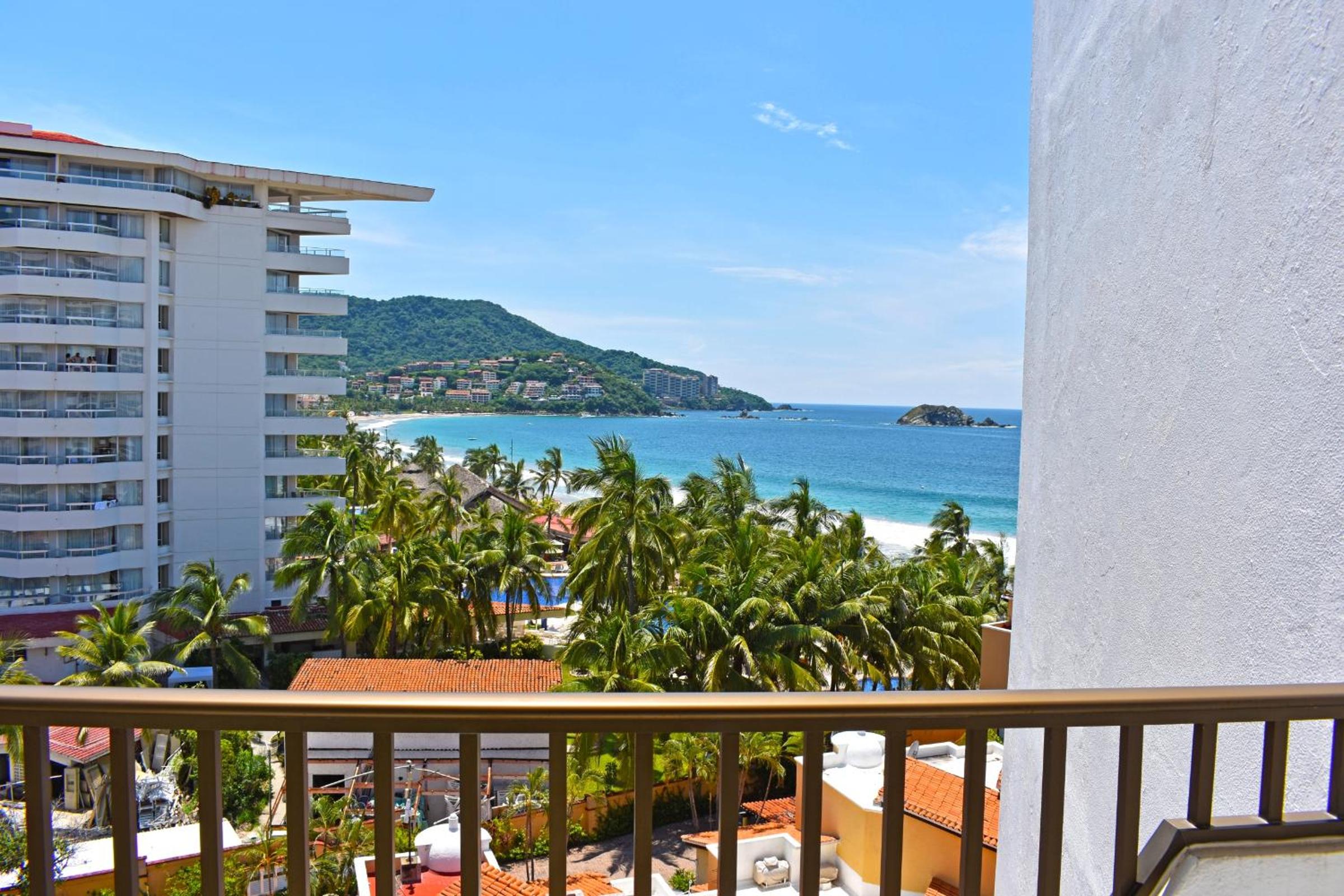 Aca Suites Ixtapa