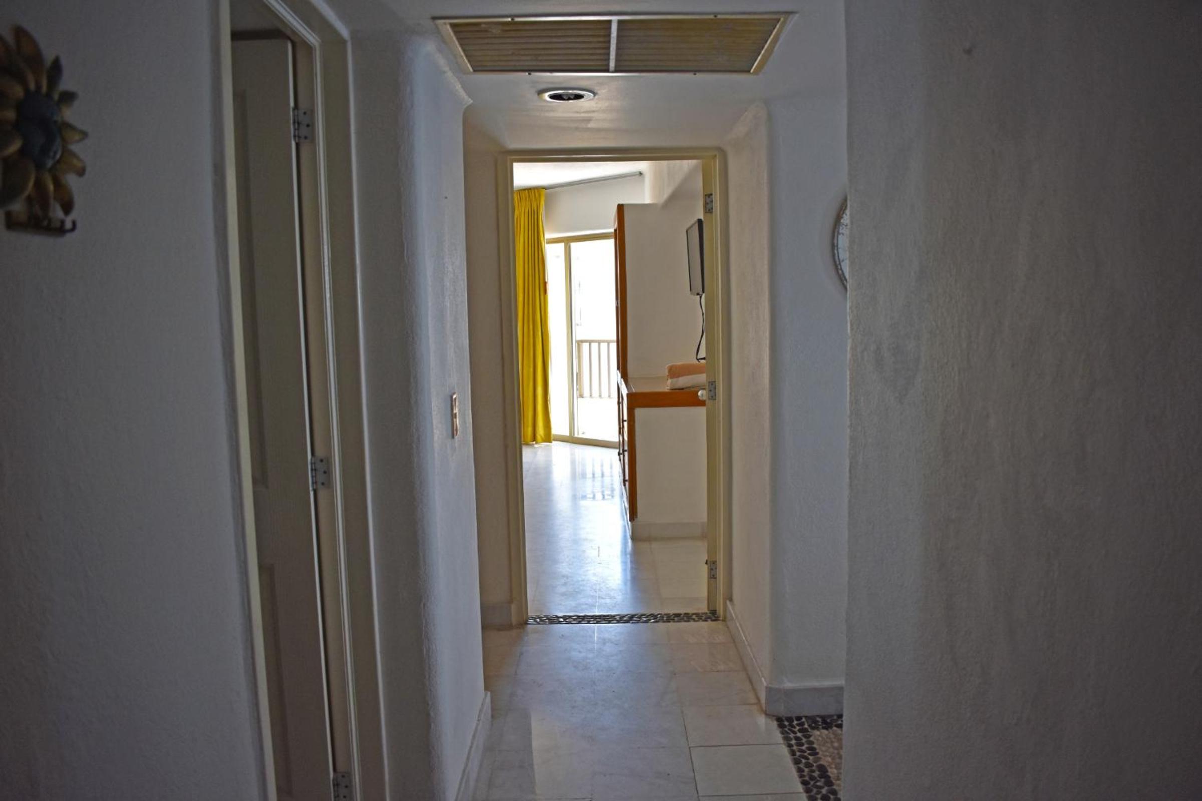 Aca Suites Ixtapa
