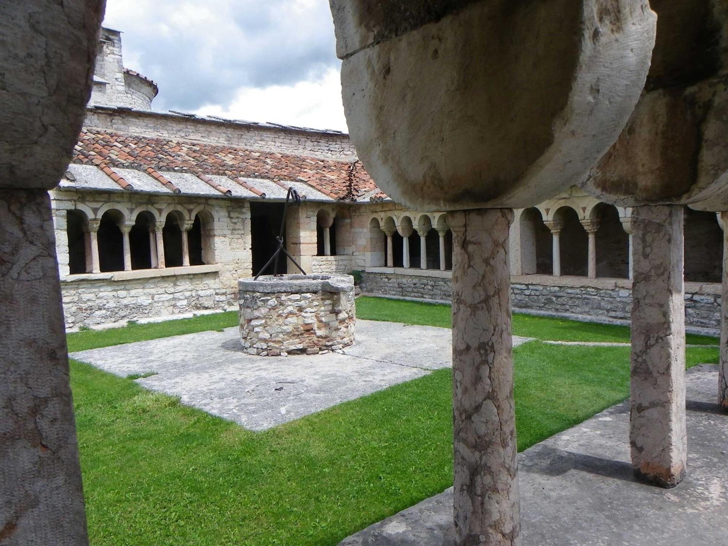 Photo 25