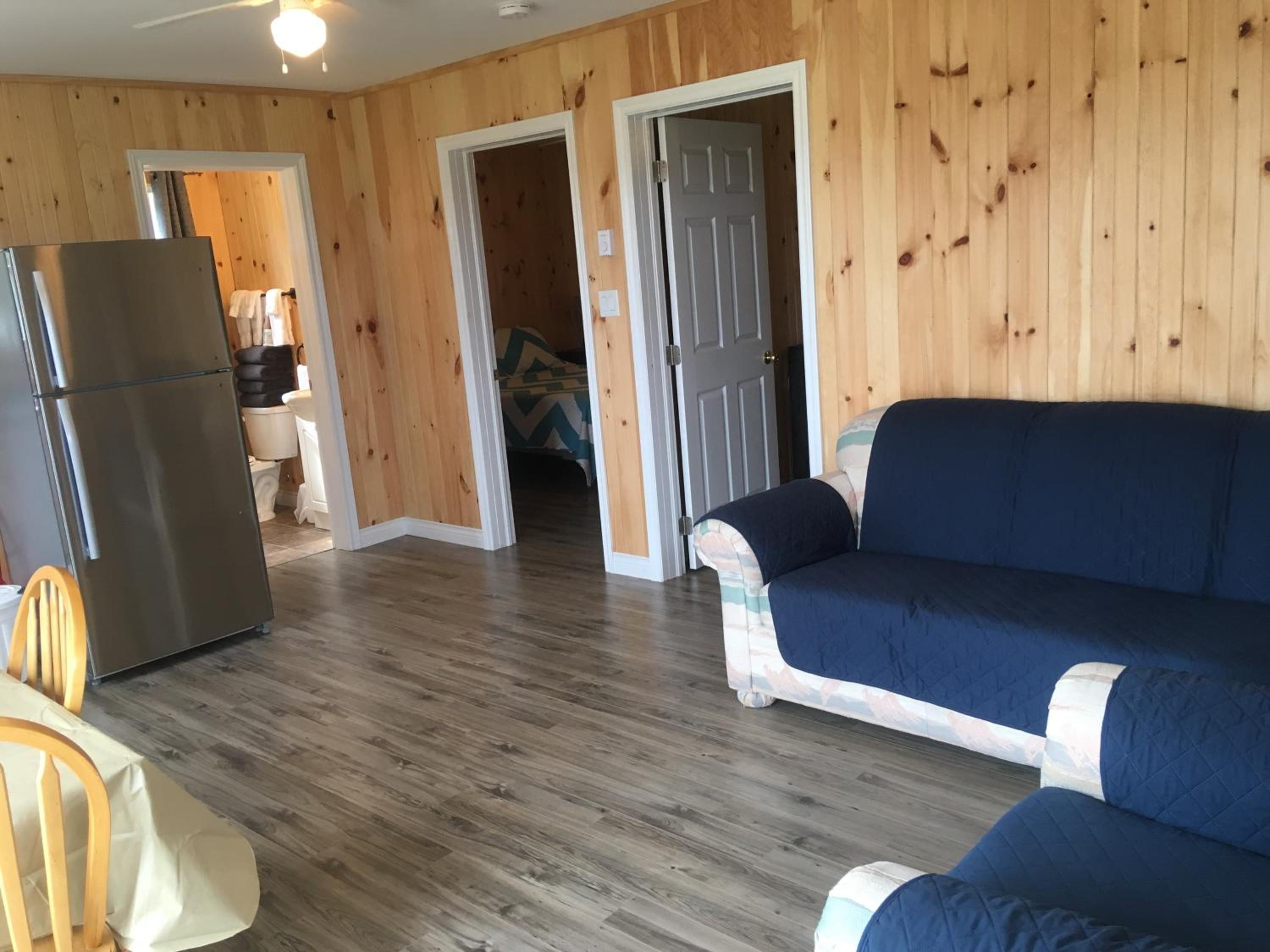 Baywatch Lighthouse Cottages & Motel